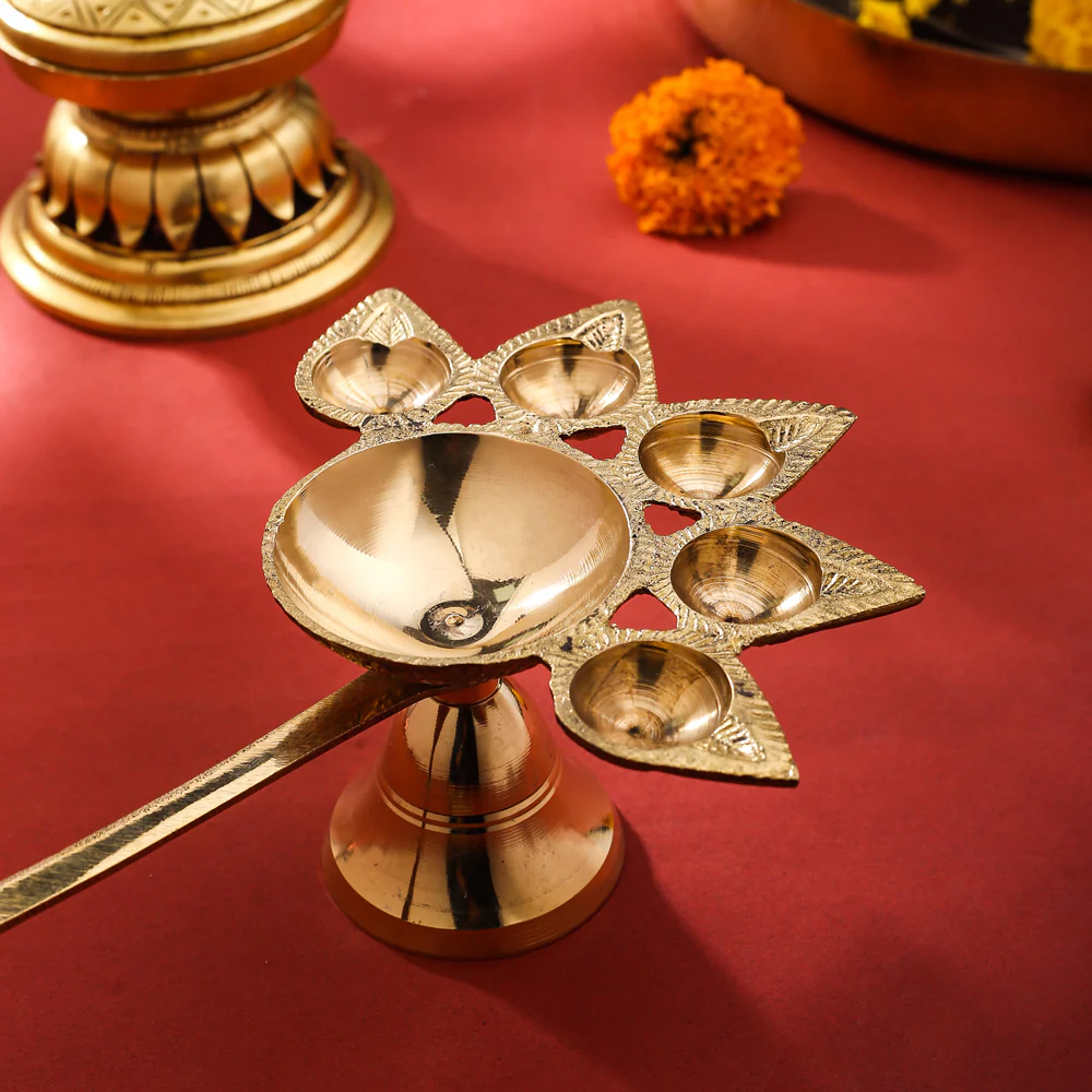 Brass Divine Panch Aarti With Handle (9 Inch) - Image 3