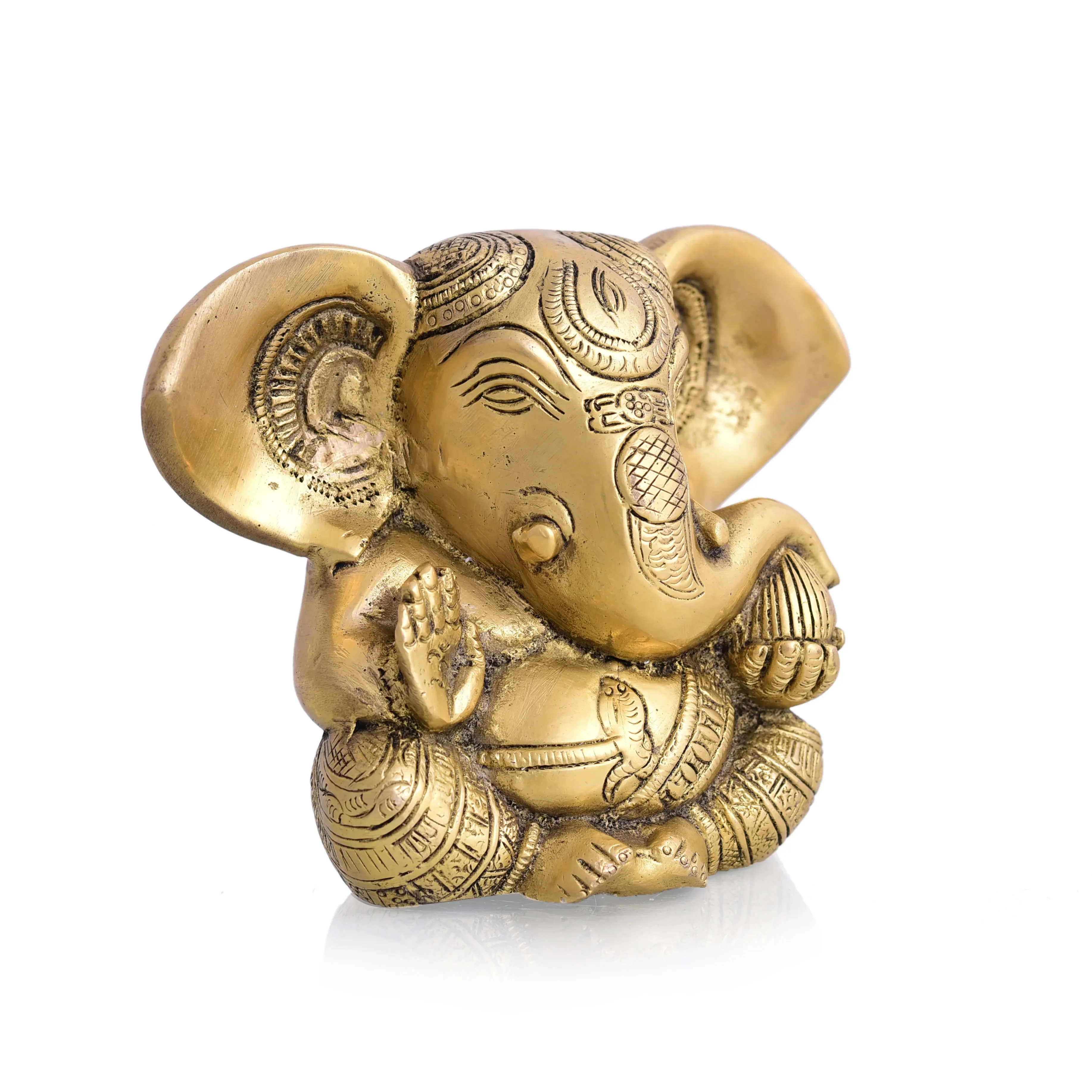 Brass Carving Appu Sitting Ganesha Idol (5 Inch) - Image 3