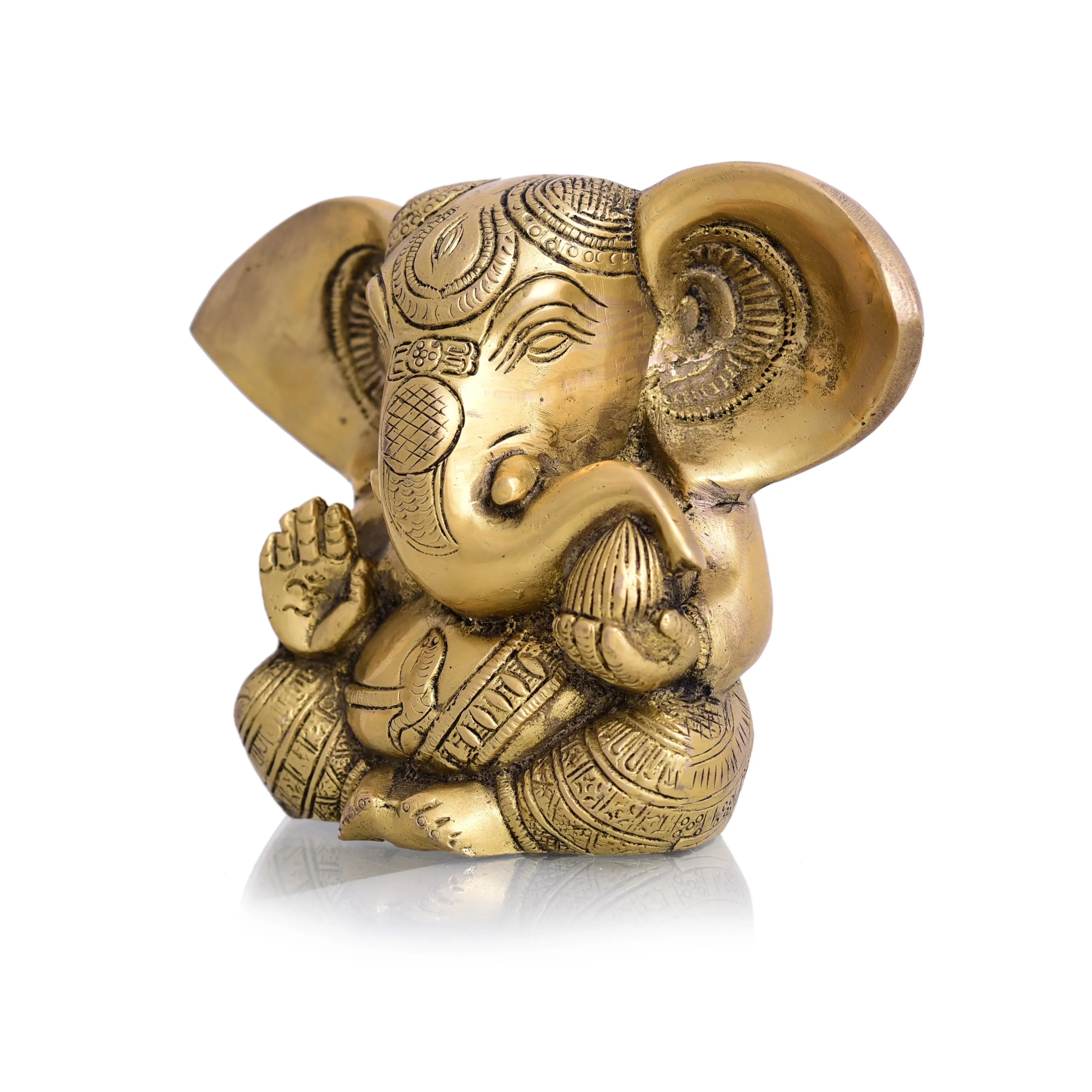 Brass Carving Appu Sitting Ganesha Idol (5 Inch) - Image 4