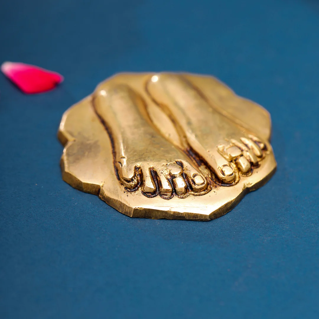 Brass Charan Paduka (2.8 Inch) - Image 3