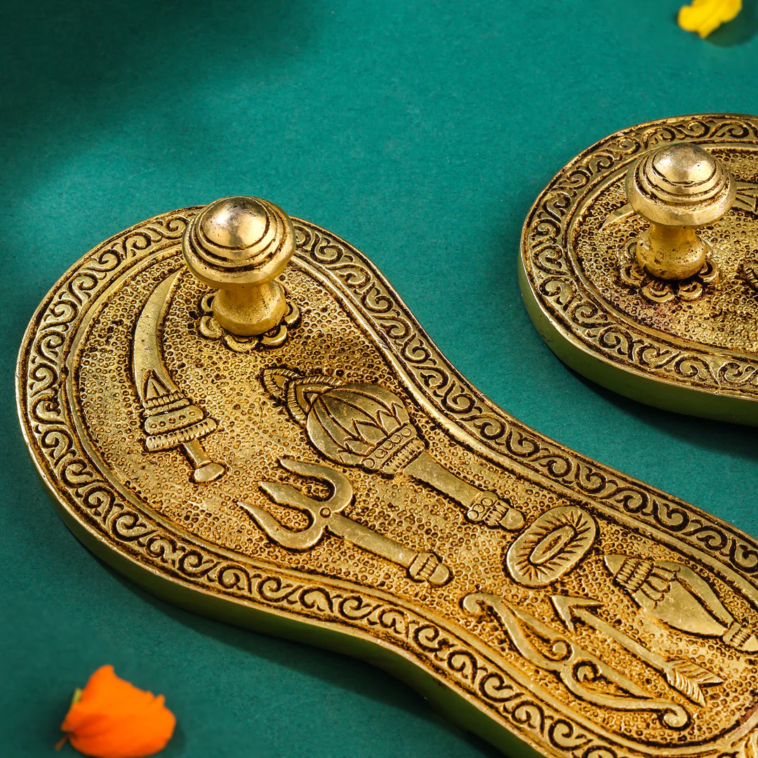 Brass Charan Paduka Set (6.5 Inch) - Image 4