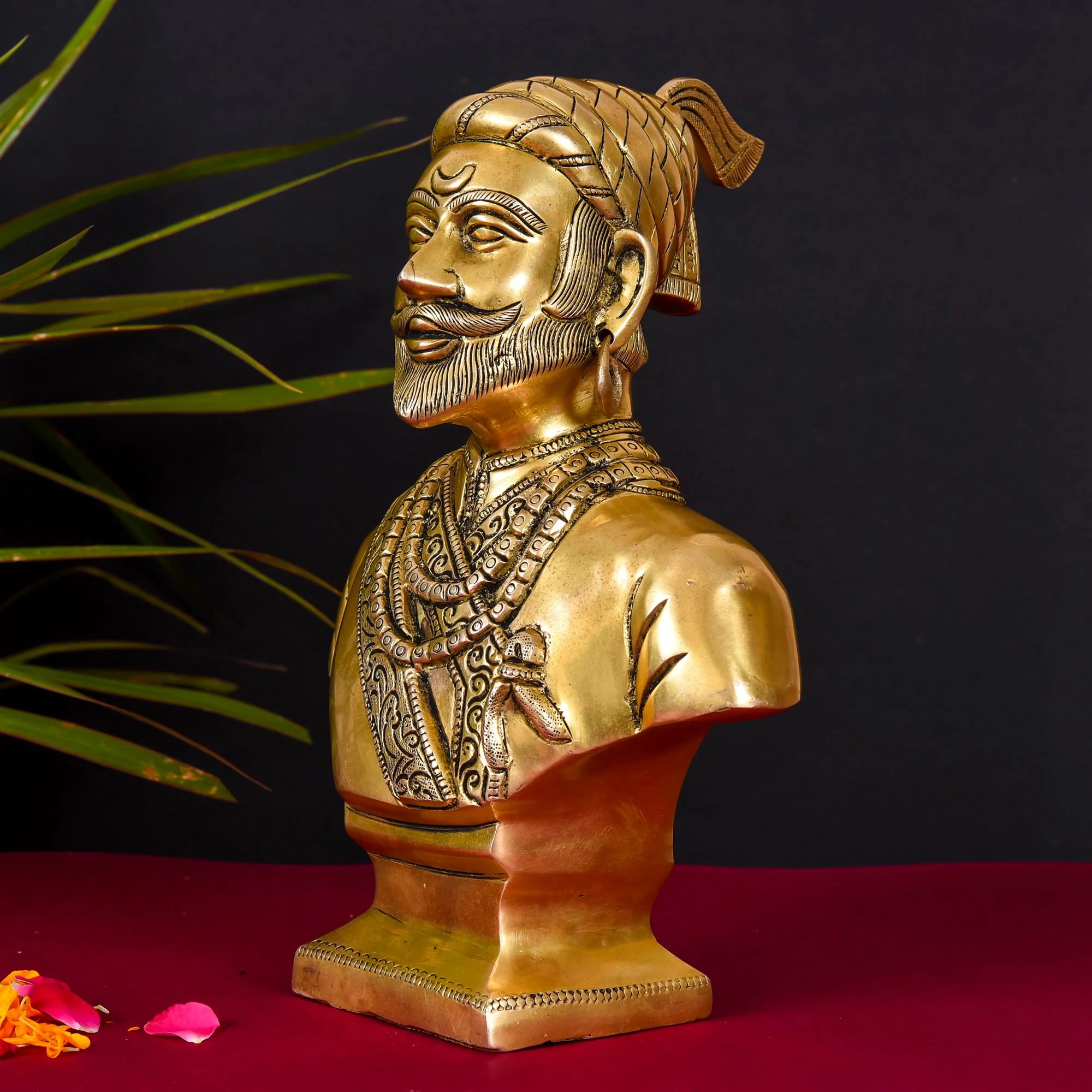 Brass Chatrapati Shivaji Maharaj Bust Sculpture (12 Inch) - Image 2