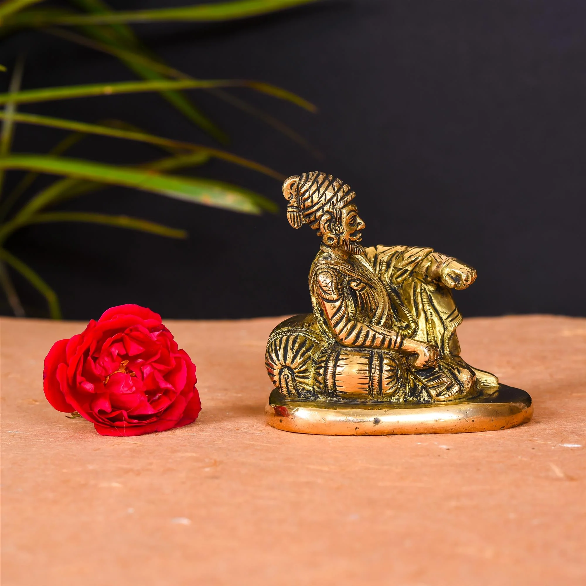 Brass Chatrapati Shivaji Maharaj Idol (3.2 Inch) - Image 2