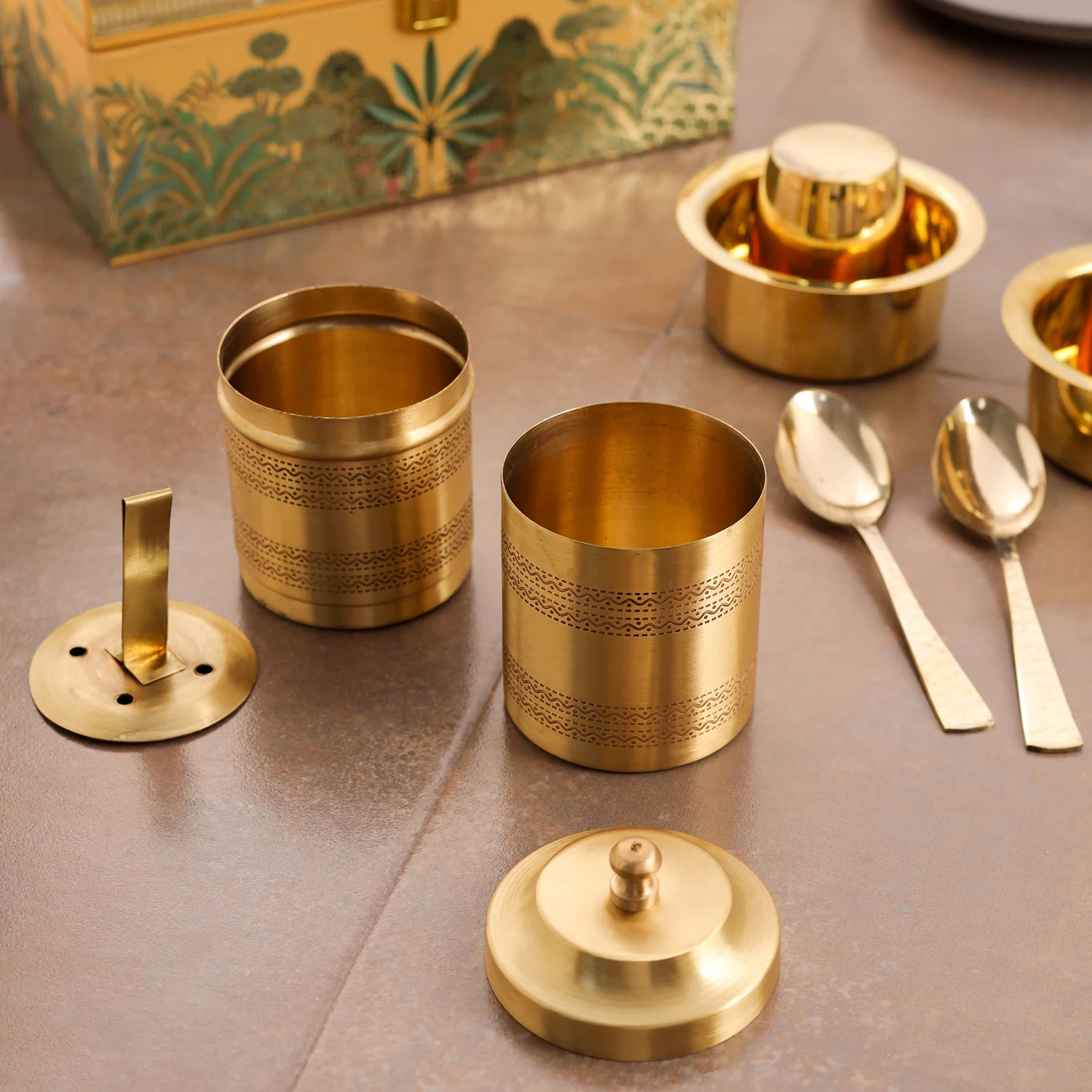 Brass Coffee Maker And Davara Set Corporate/Gift Hamper - Image 9