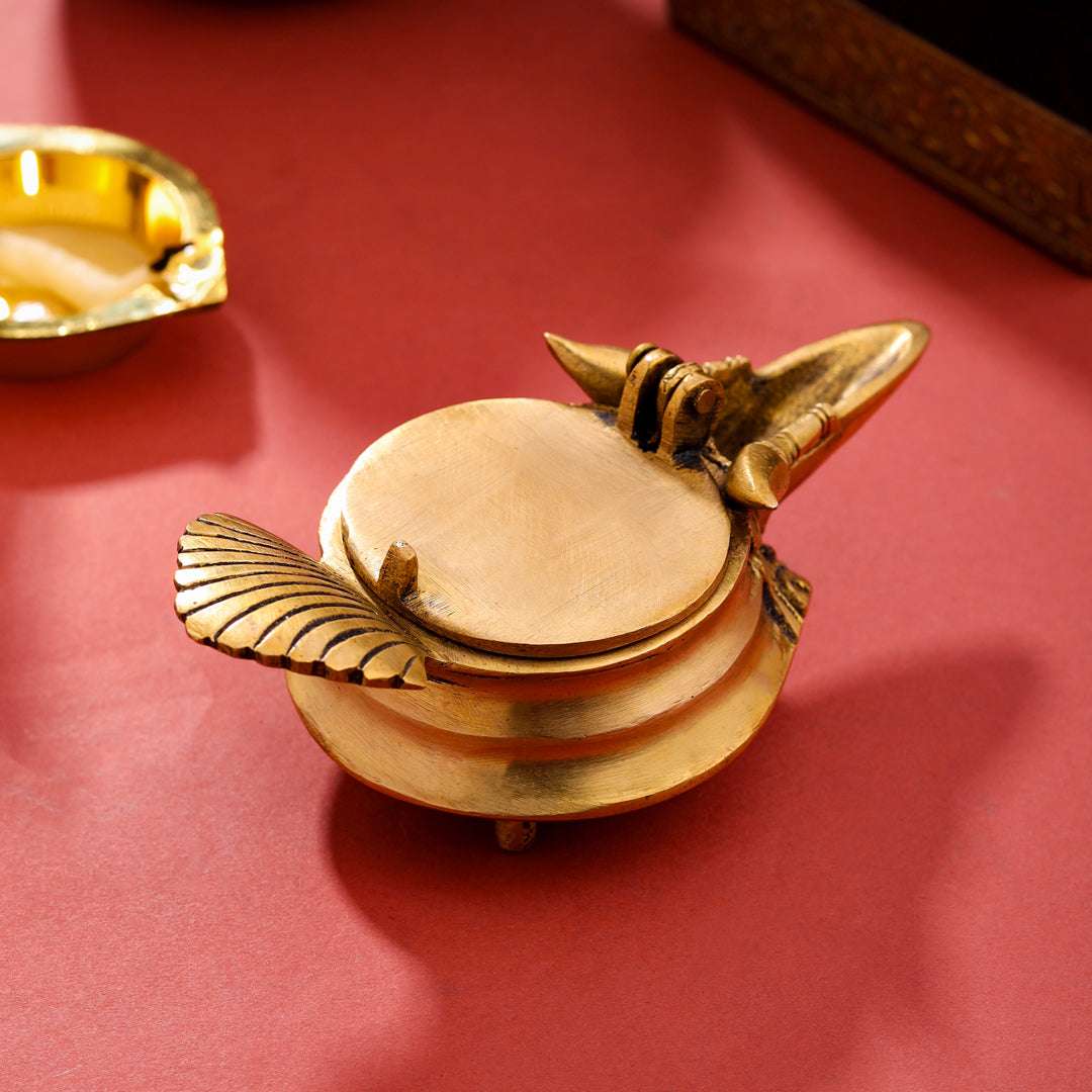Brass Conch Diya (2 Inch) - Image 5
