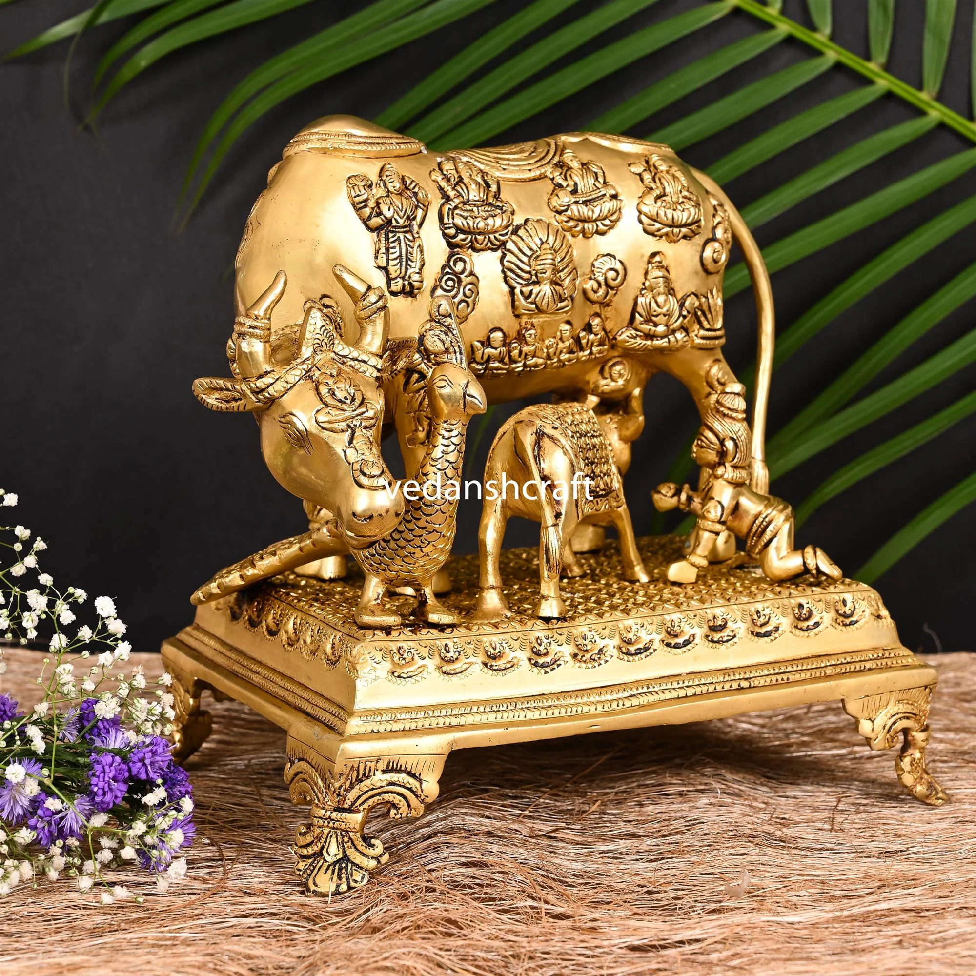 Brass Kamdhenu Cow With Calf & Laddu Gopal Idol (12.5 Inch) - Image 2