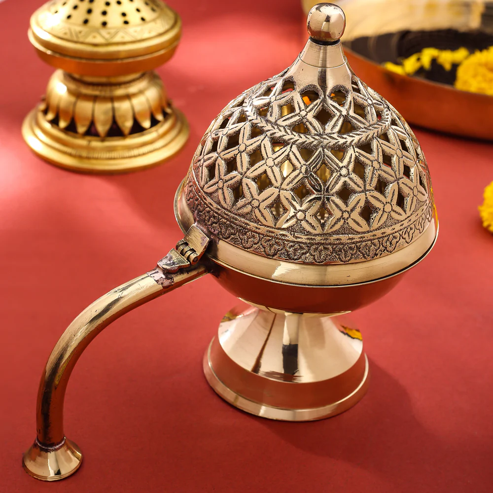 Brass Dhoop Dani & Incense Holder With Handle (7.5 Inch) - Image 3