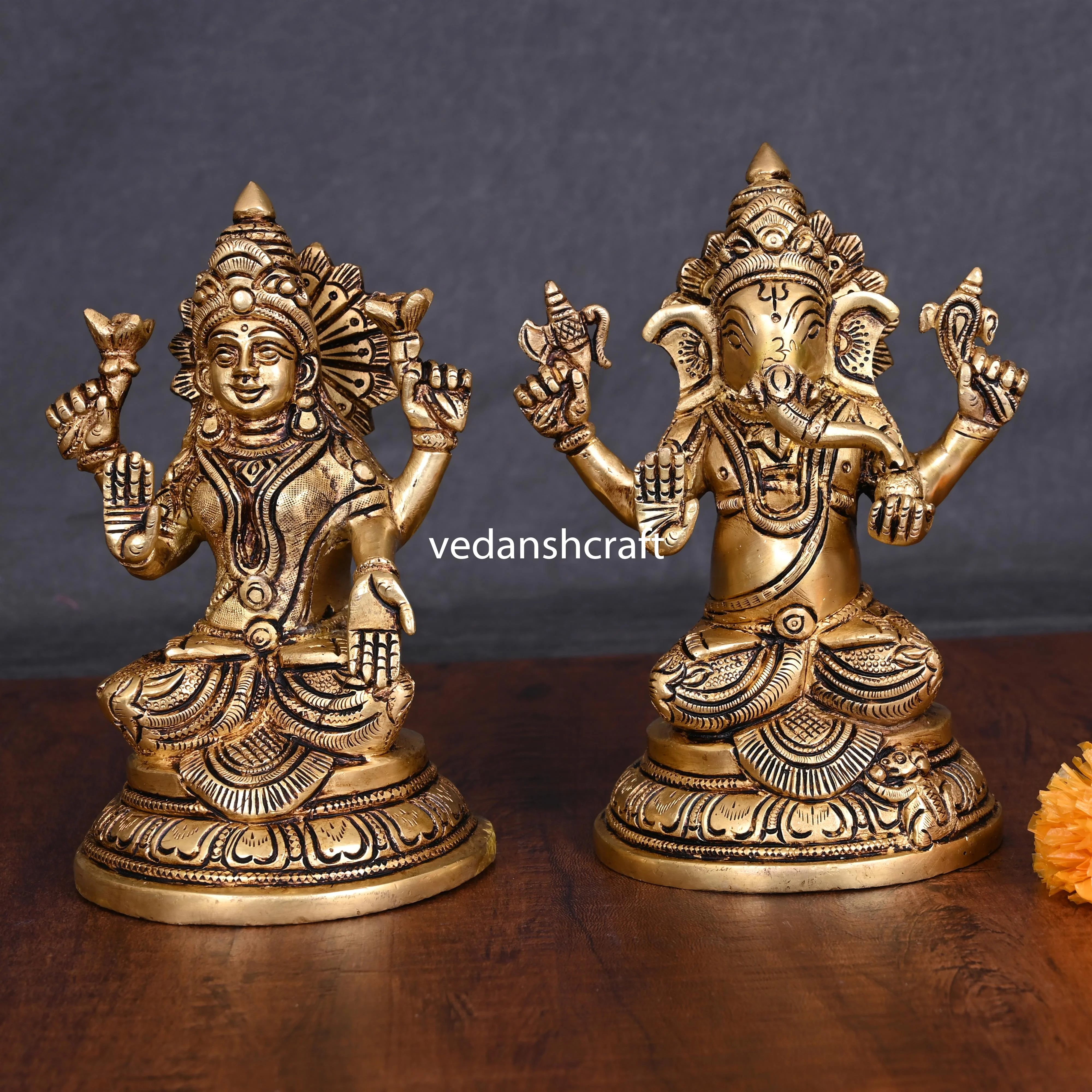 Brass Sitting Ganesha And Lakshmi Idols (6.8 Inch) - Image 2