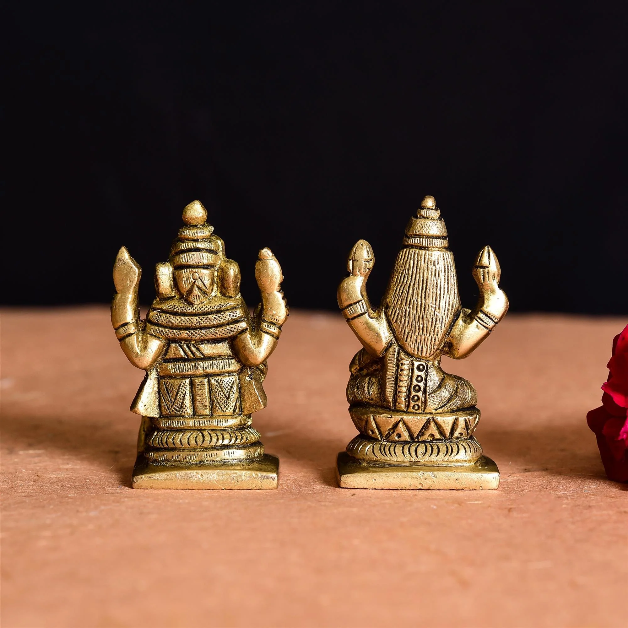 Brass Sitting Ganesha And Lakshmi Set Idol - Image 3
