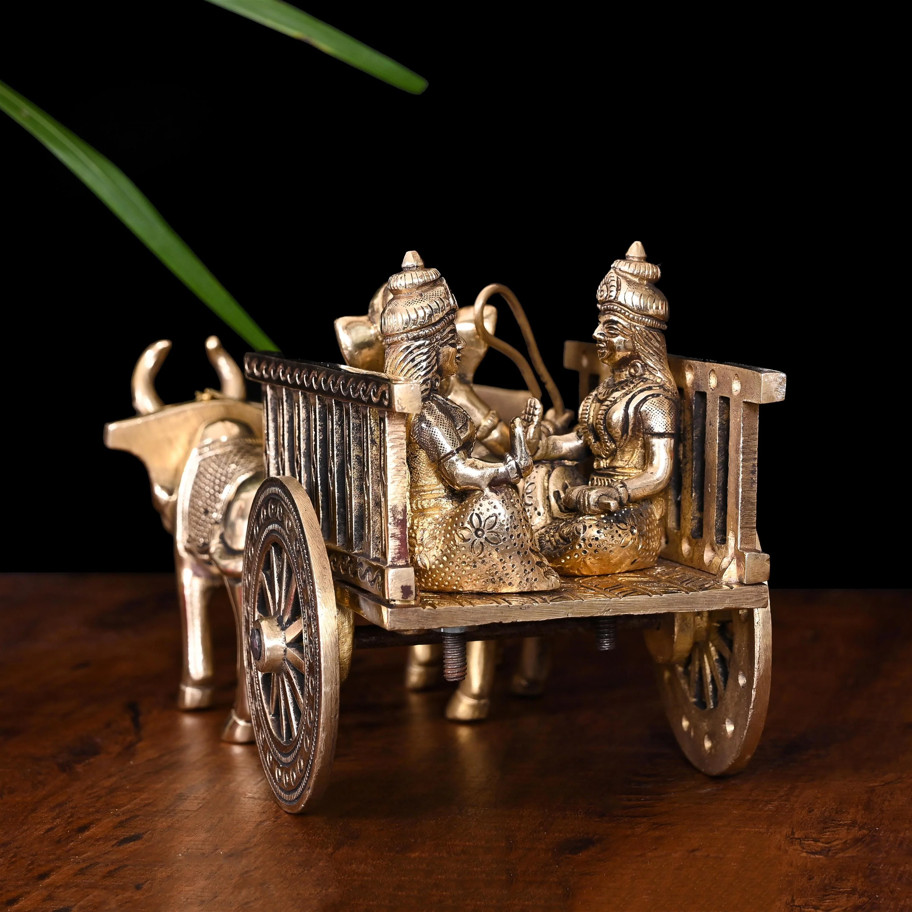 Brass Ganesha Double Bullock Cart (5.8 Inch) - Image 4