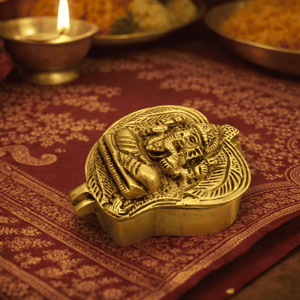 Brass Ganesha Sindoor/Chopda box (1.5 Inch) - Image 4