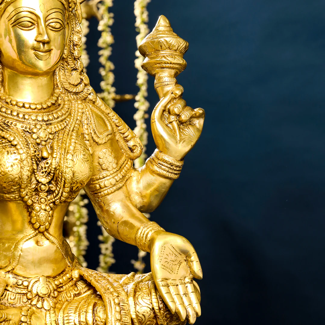 Brass Sitting Goddess Lakshmi Idol (30 Inch) - Image 7