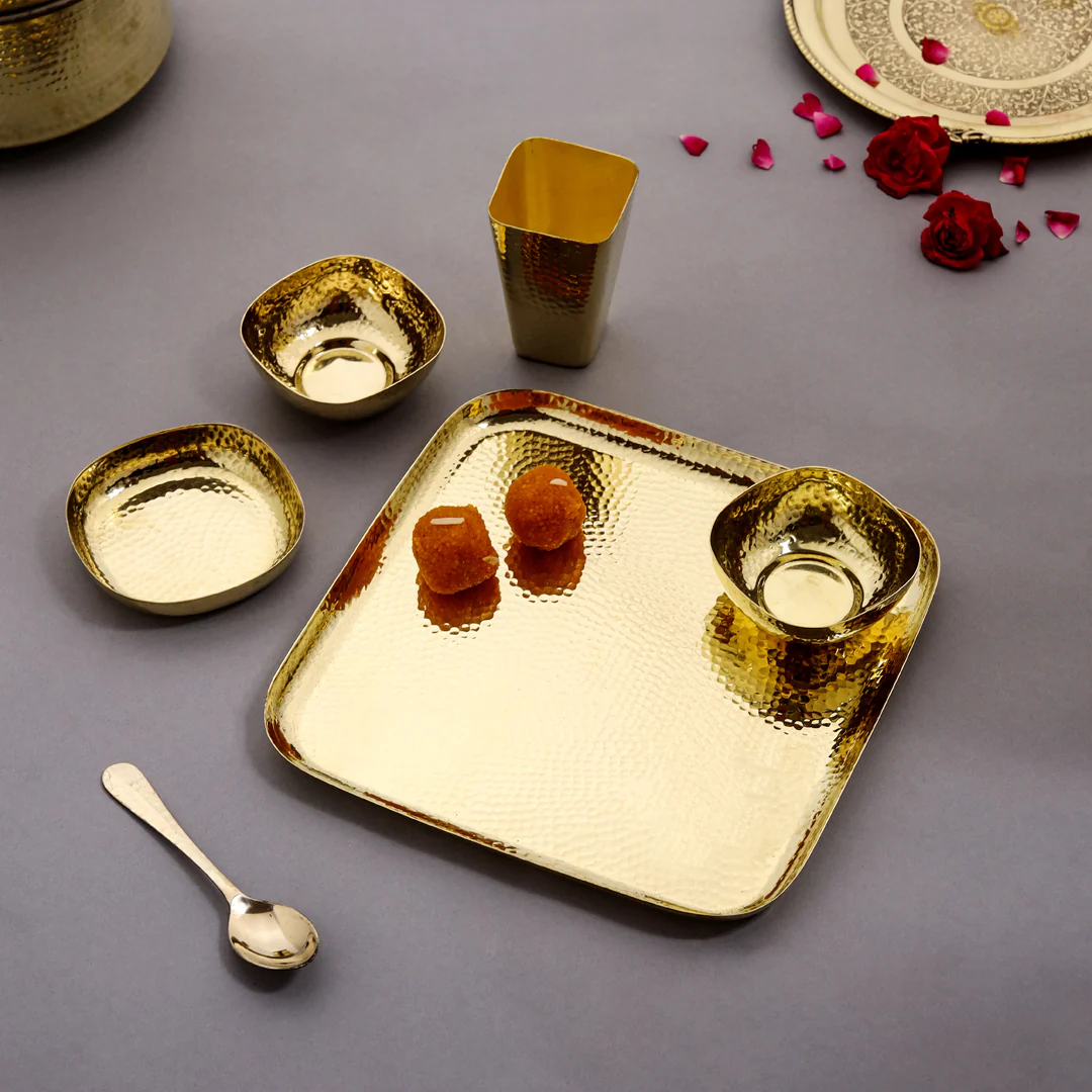 Brass Hammered Square Thali/Dinner Set (1.25 Kg) - Image 9