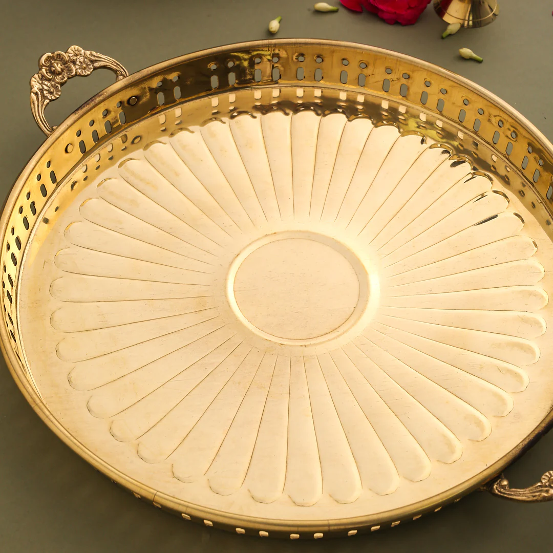 Brass Round Tray With Handle (15 Inch) - Image 4