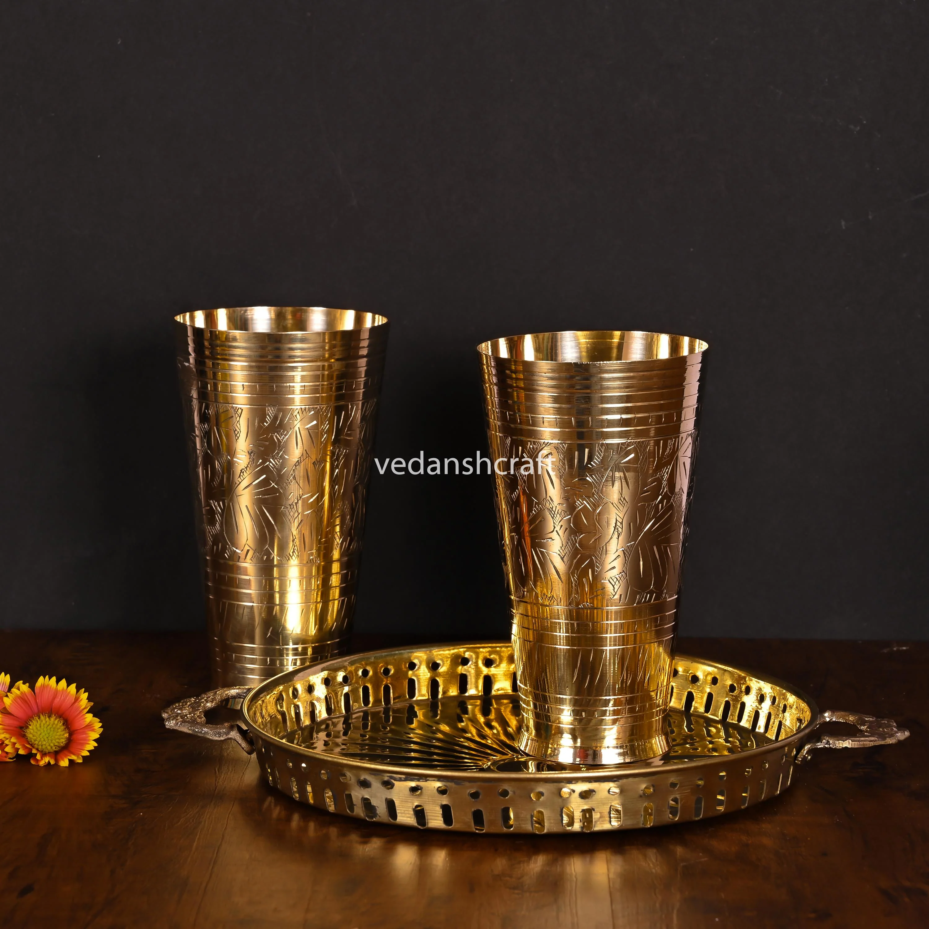 Brass Round Tray With Handle (15 Inch) - Image 6