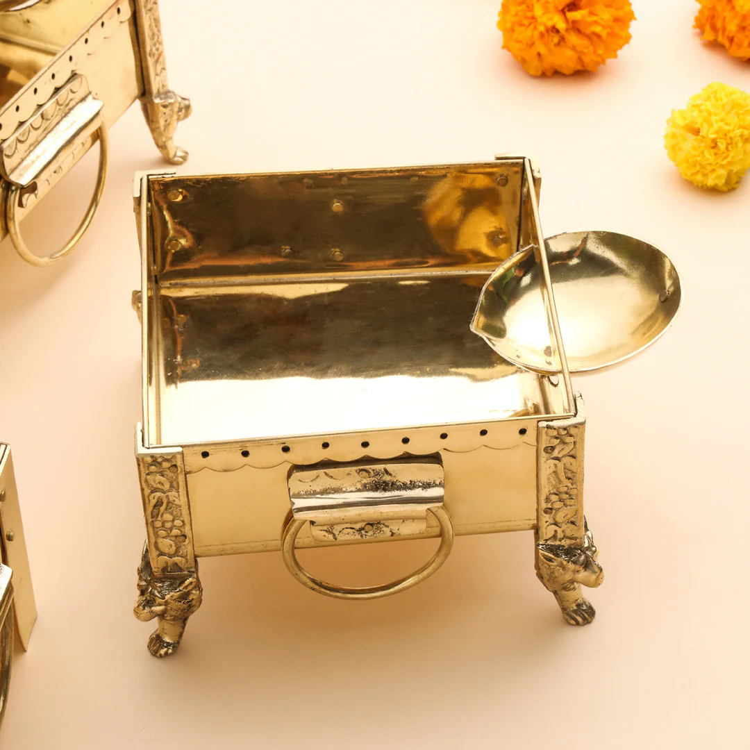 Brass Hawan Kund Akhand Jyot With Diya - Image 5