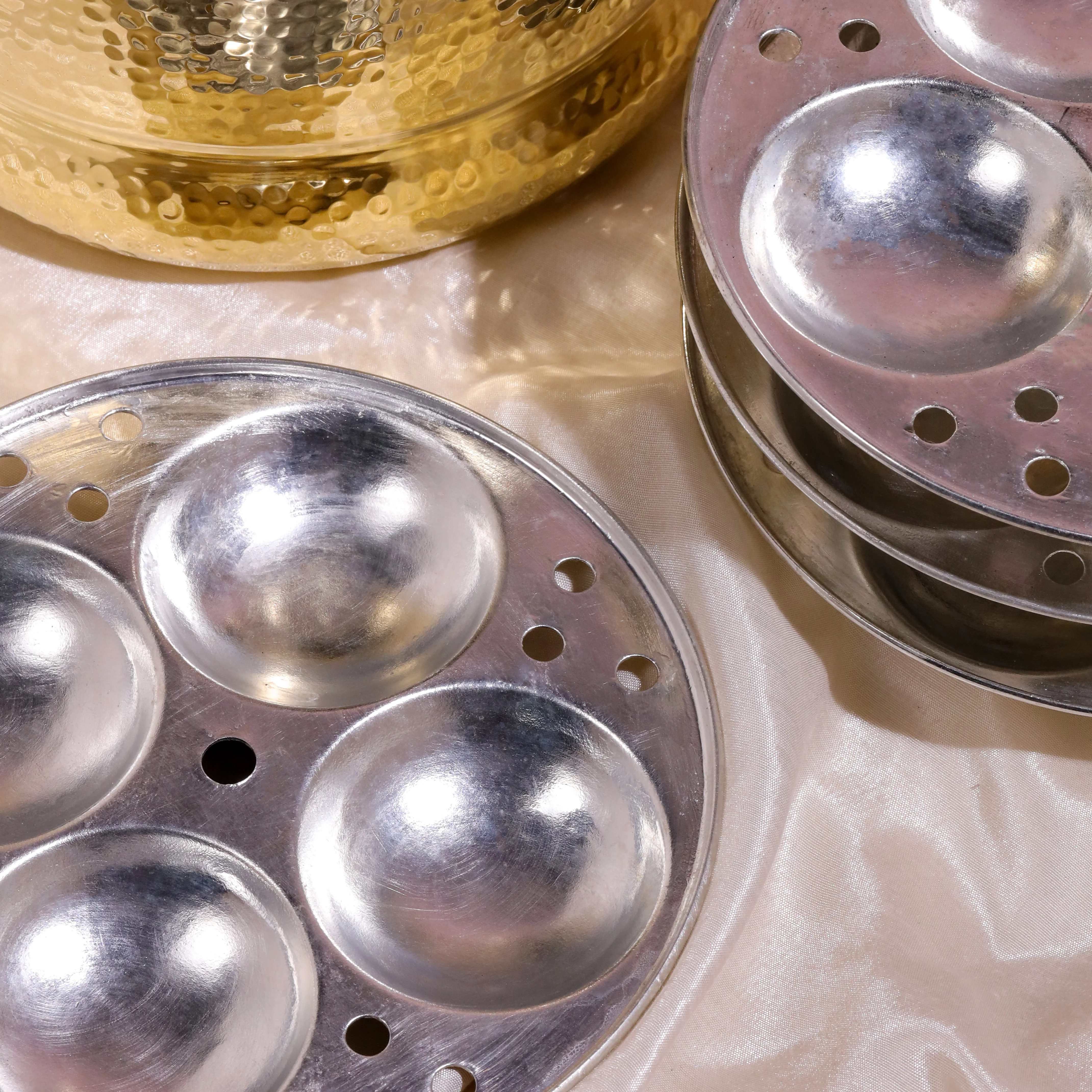 Brass Idli Cooker/Maker 16 Pits (4 Plates) (8 Inch) - Image 3