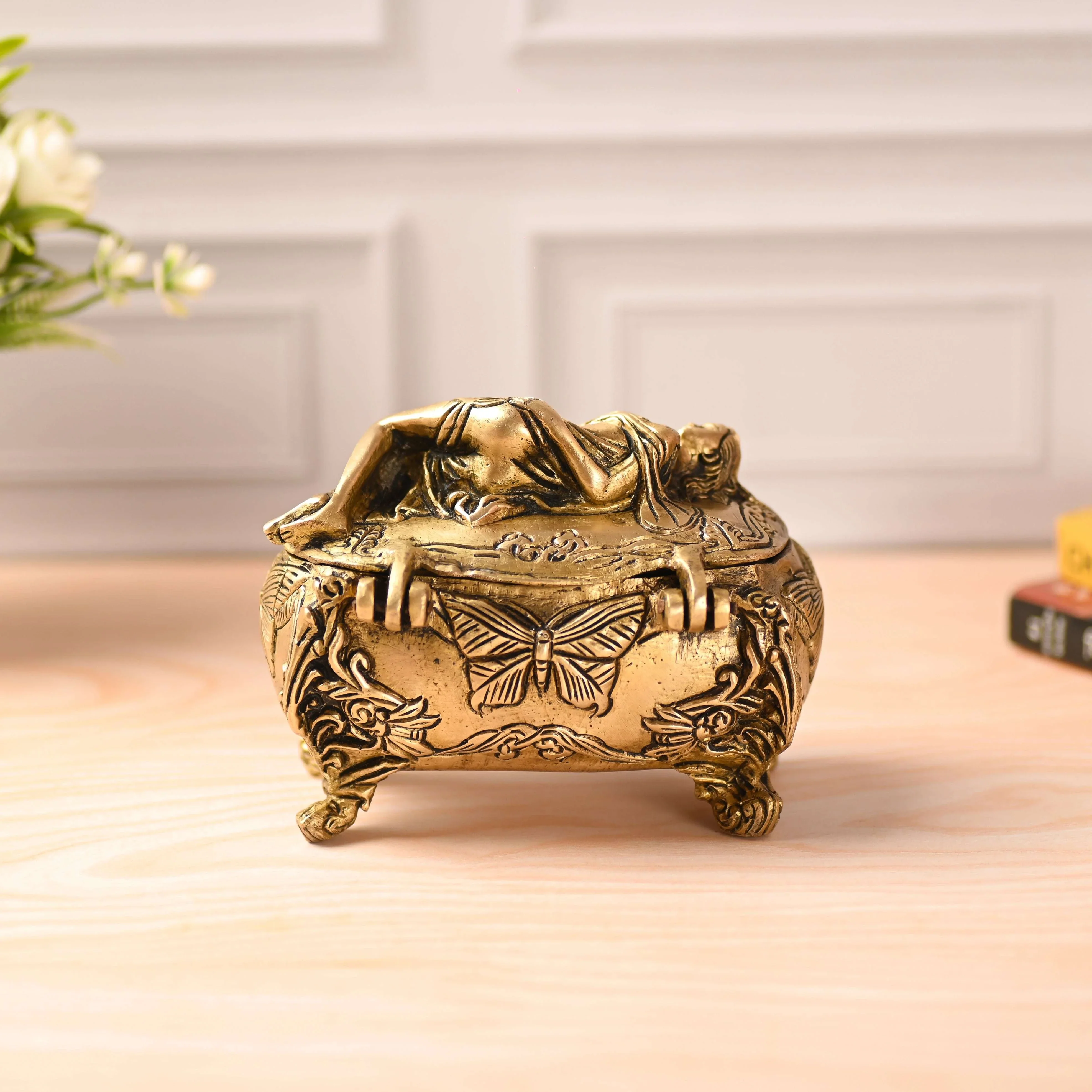 Brass Vintage Lady Jewellery Box (4.5 Inch) - Image 7