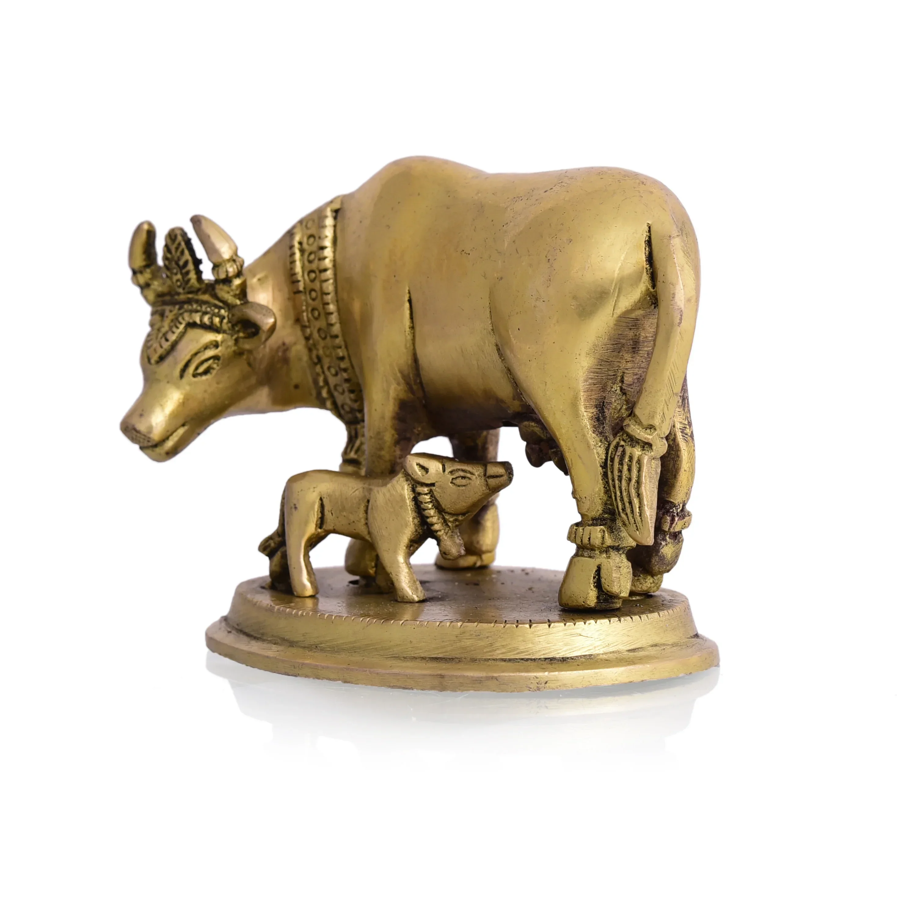 Brass Kamdhenu Cow With Calf Idol (3.5 Inch) - Image 4
