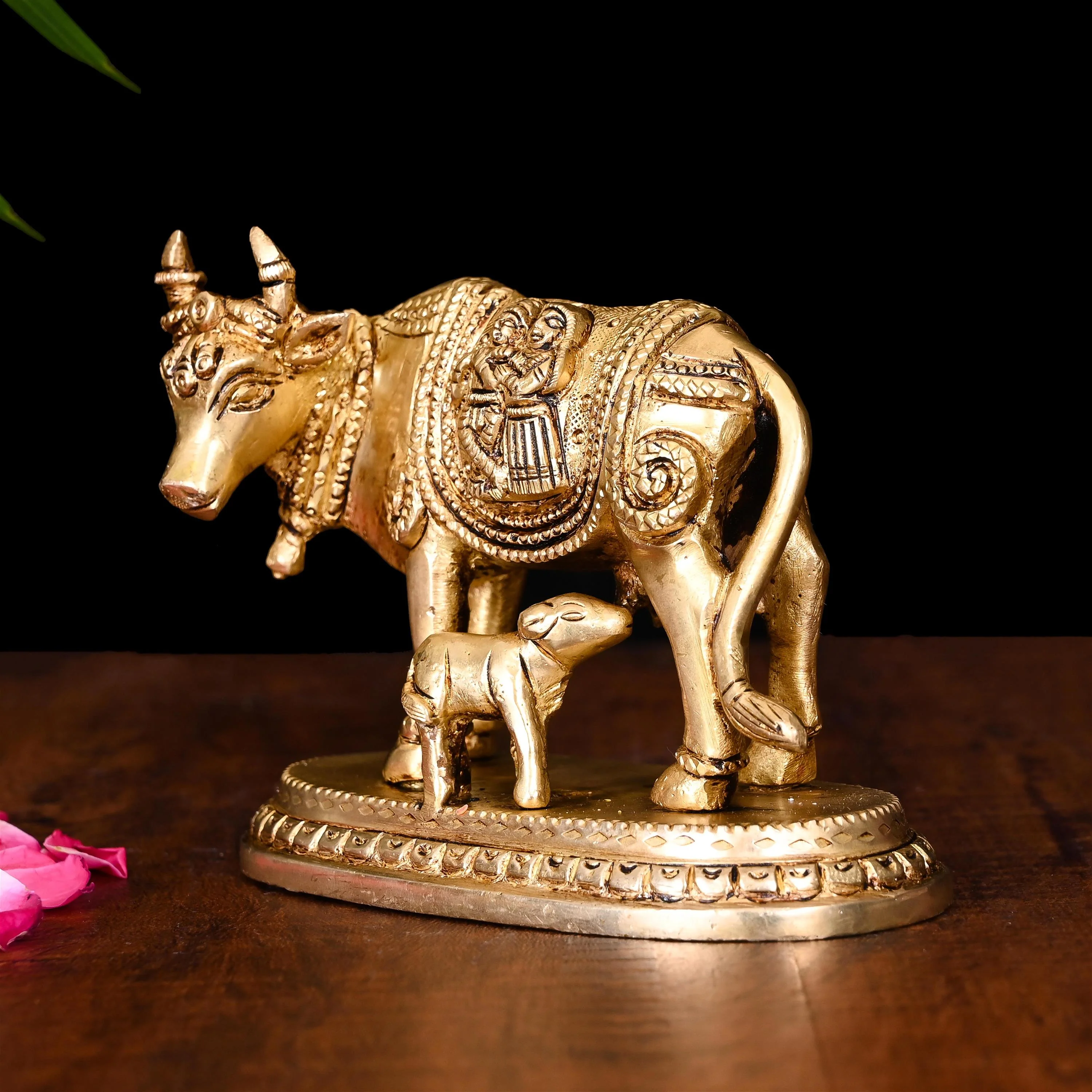 Brass Kamdhenu Cow With Calf Idol (3.5 Inch) - Image 3