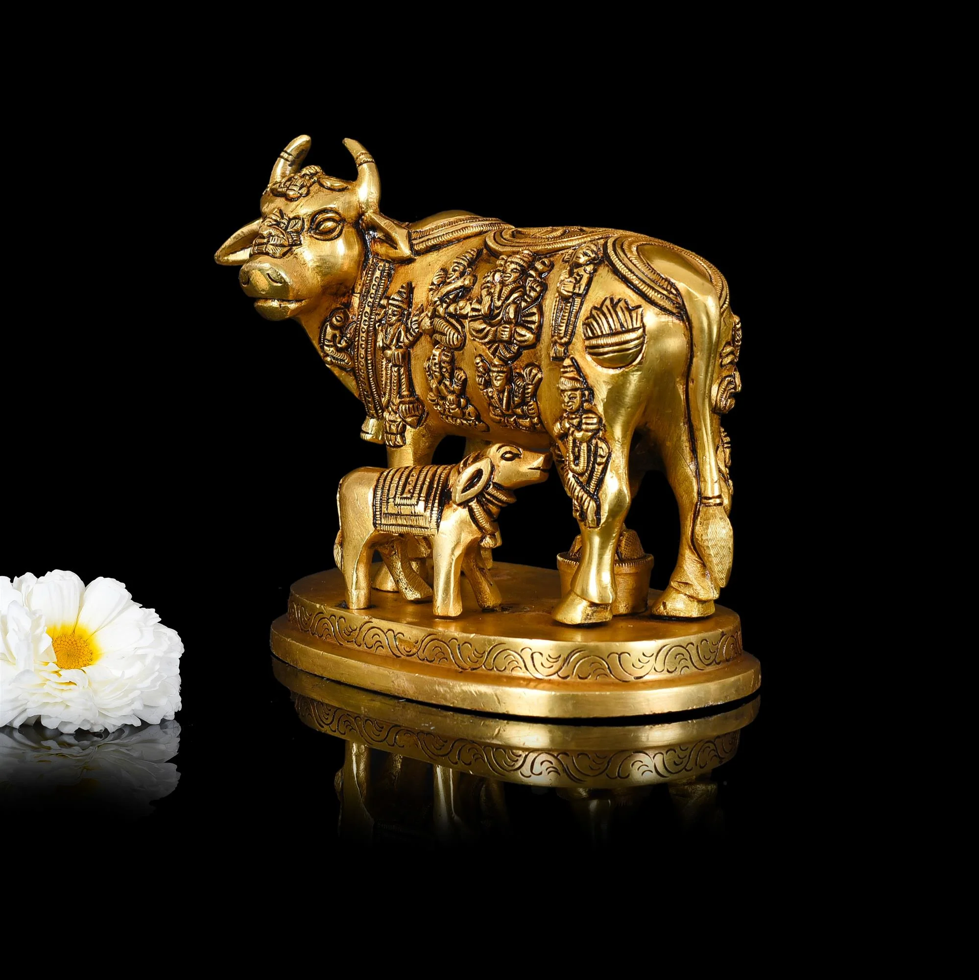 Brass Kamdhenu Cow With Calf Idol (5 Inch) - Image 3