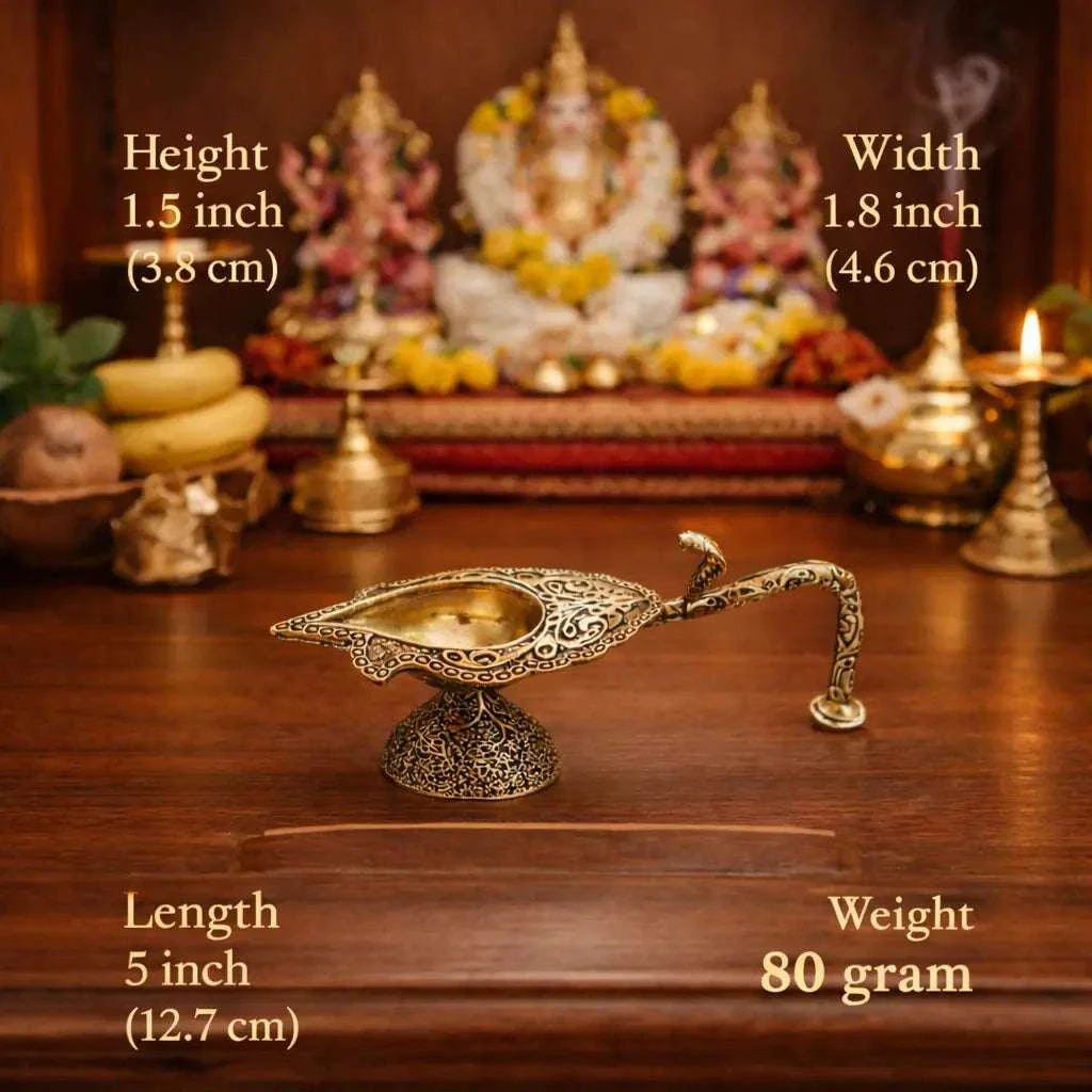 Brass Lightweight Naag Aarti Diya With Handle (5 Inch) - Image 5