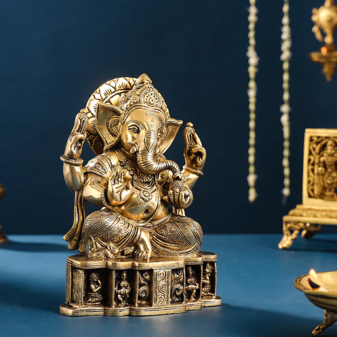 Brass Lord Sitting Ganesha Idol (8.7 Inch) - Image 2