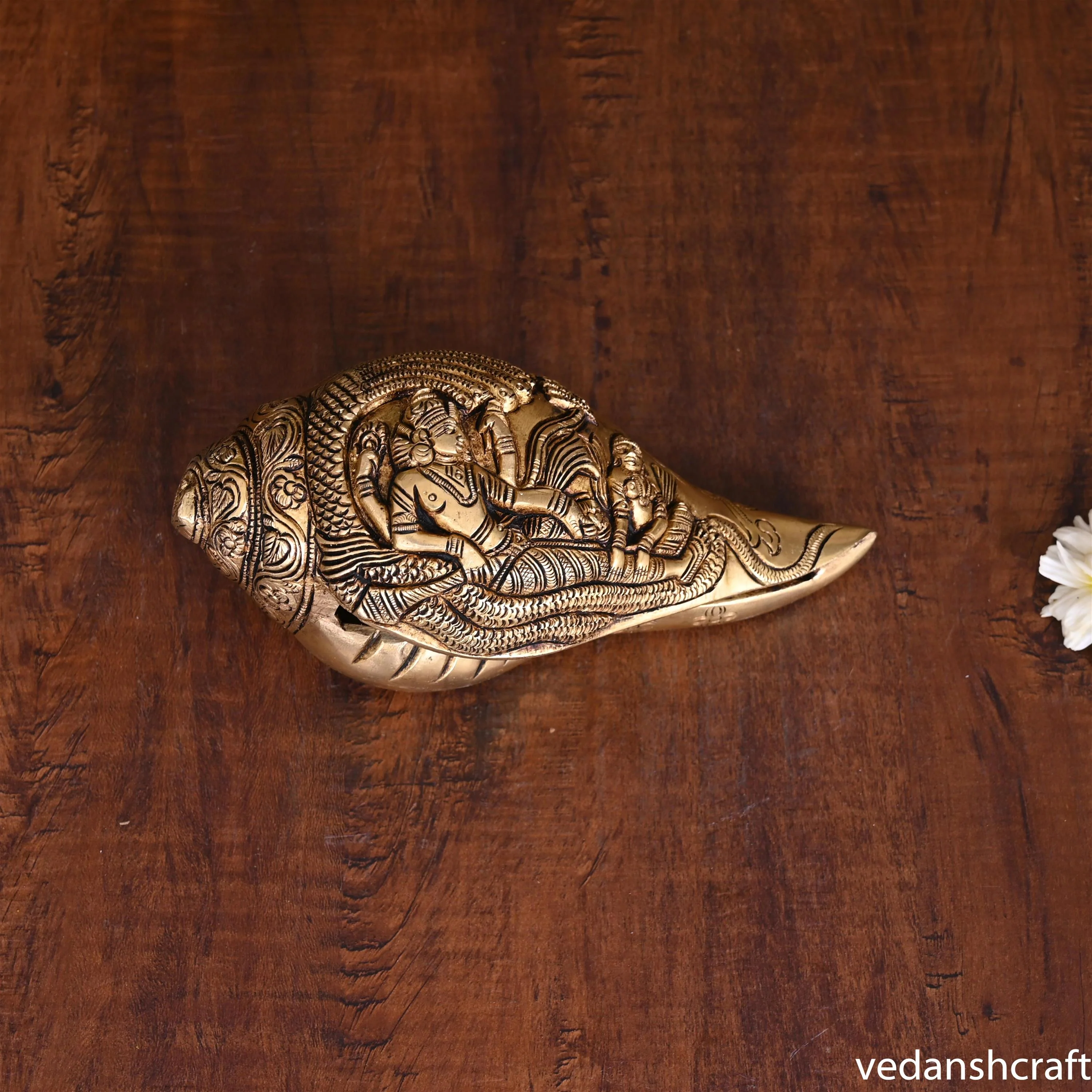 Brass Lord Vishnu And Lakshmi Conch - Image 3