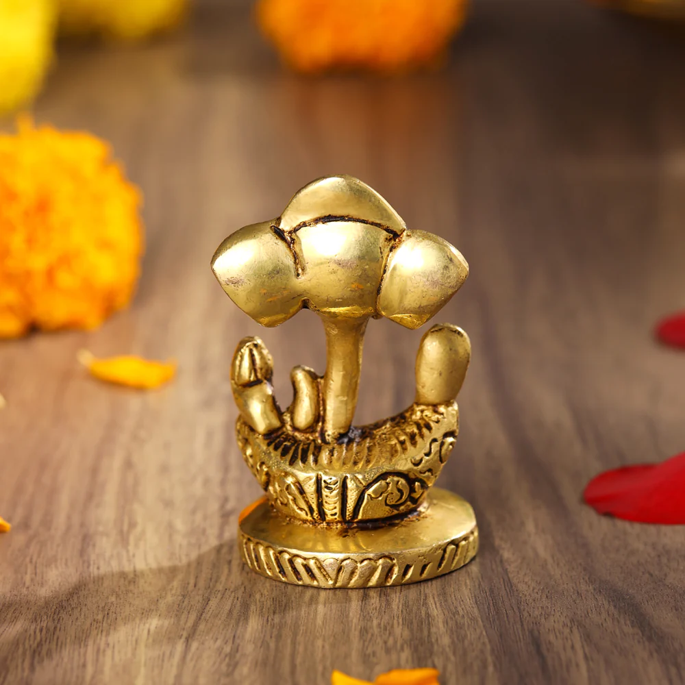 Brass Modern Ganesha Table Top Idol (3 Inch) - Image 3