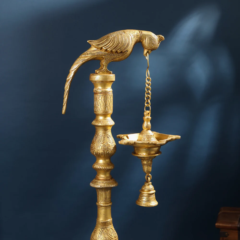 Brass Parrot Lamp With Bell (40 Inch) - Image 3