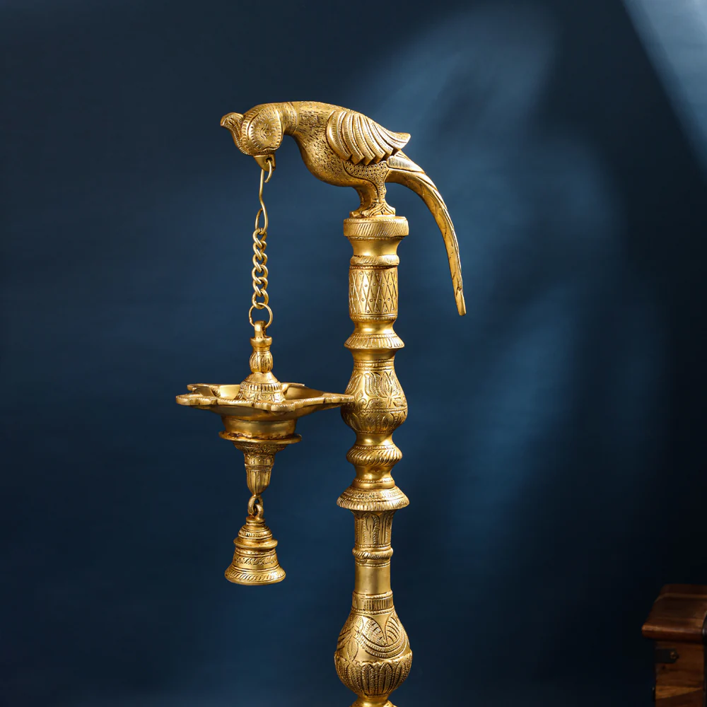 Brass Parrot Lamp With Bell (40 Inch) - Image 4