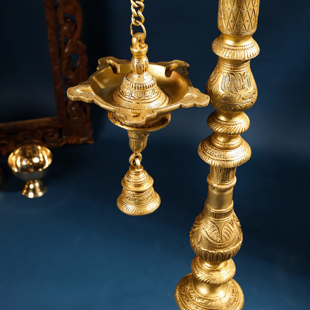 Brass Parrot Lamp With Bell (40 Inch) - Image 6