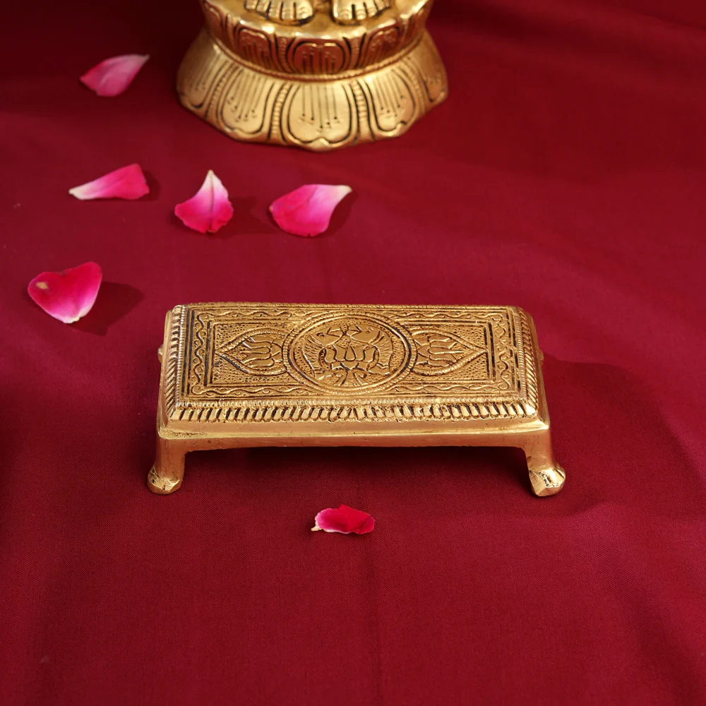 Brass Pooja Chowki (4.5 Inch) - Image 2