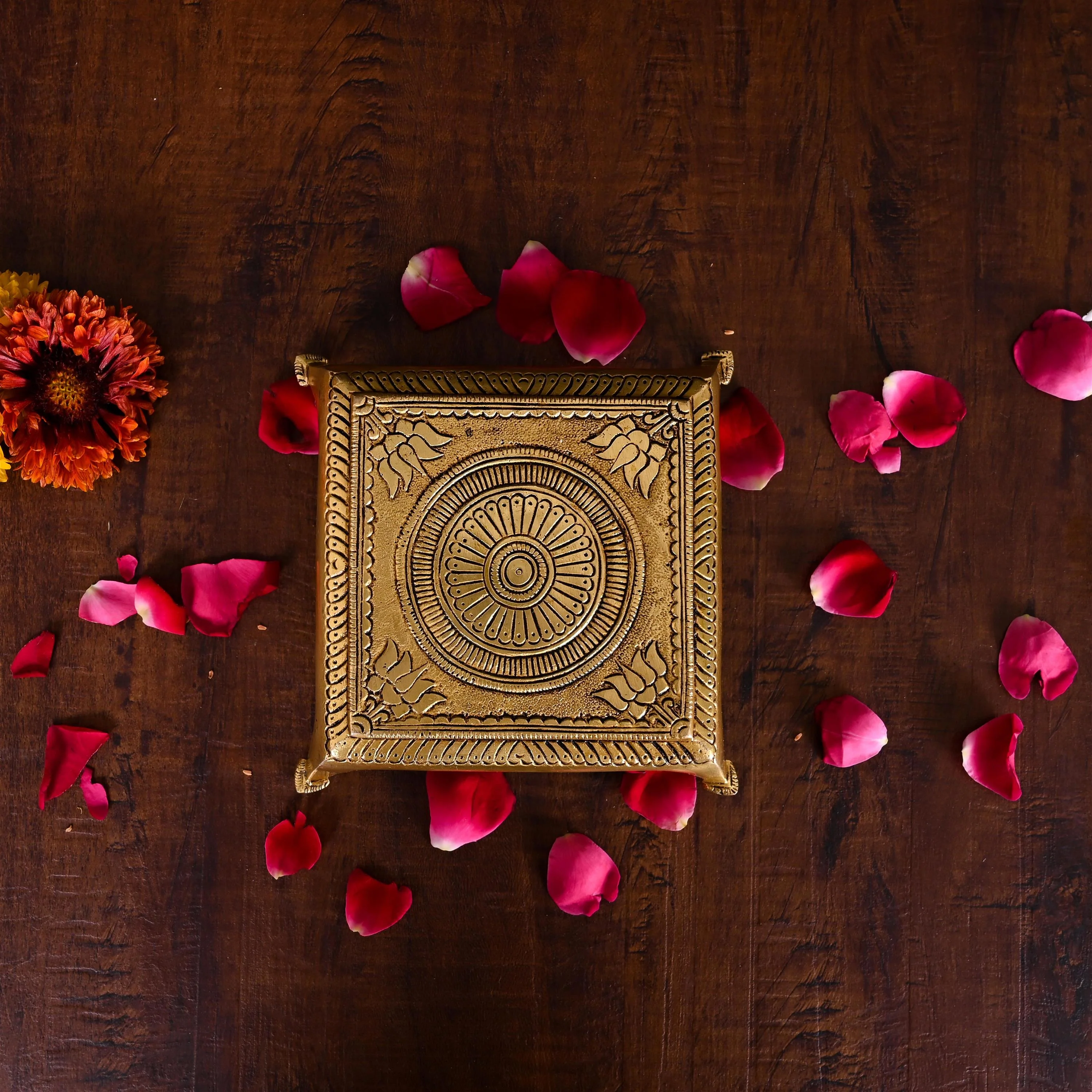 Brass Pooja Chowki (1.5 Inch) - Image 3