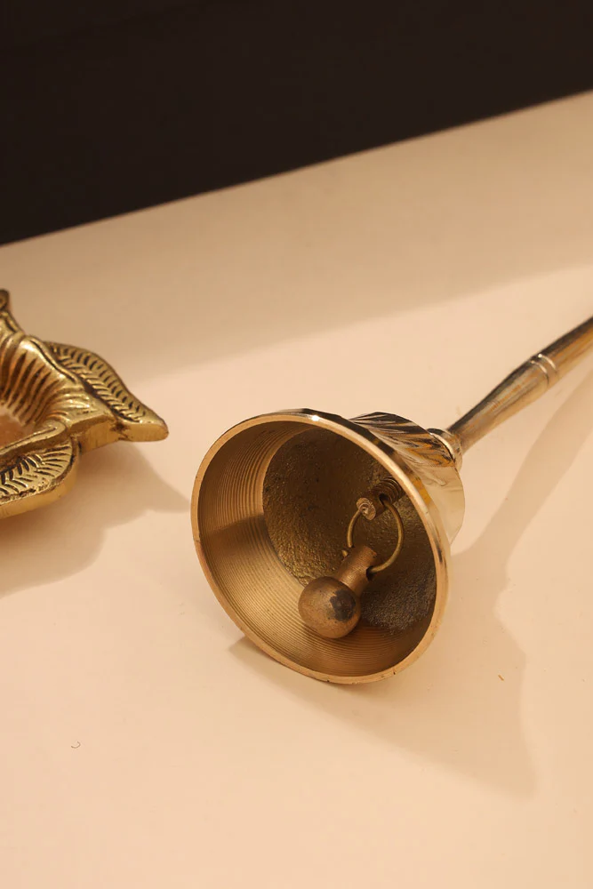 Brass Diya & Handbell Pooja Gift Hamper - Image 8