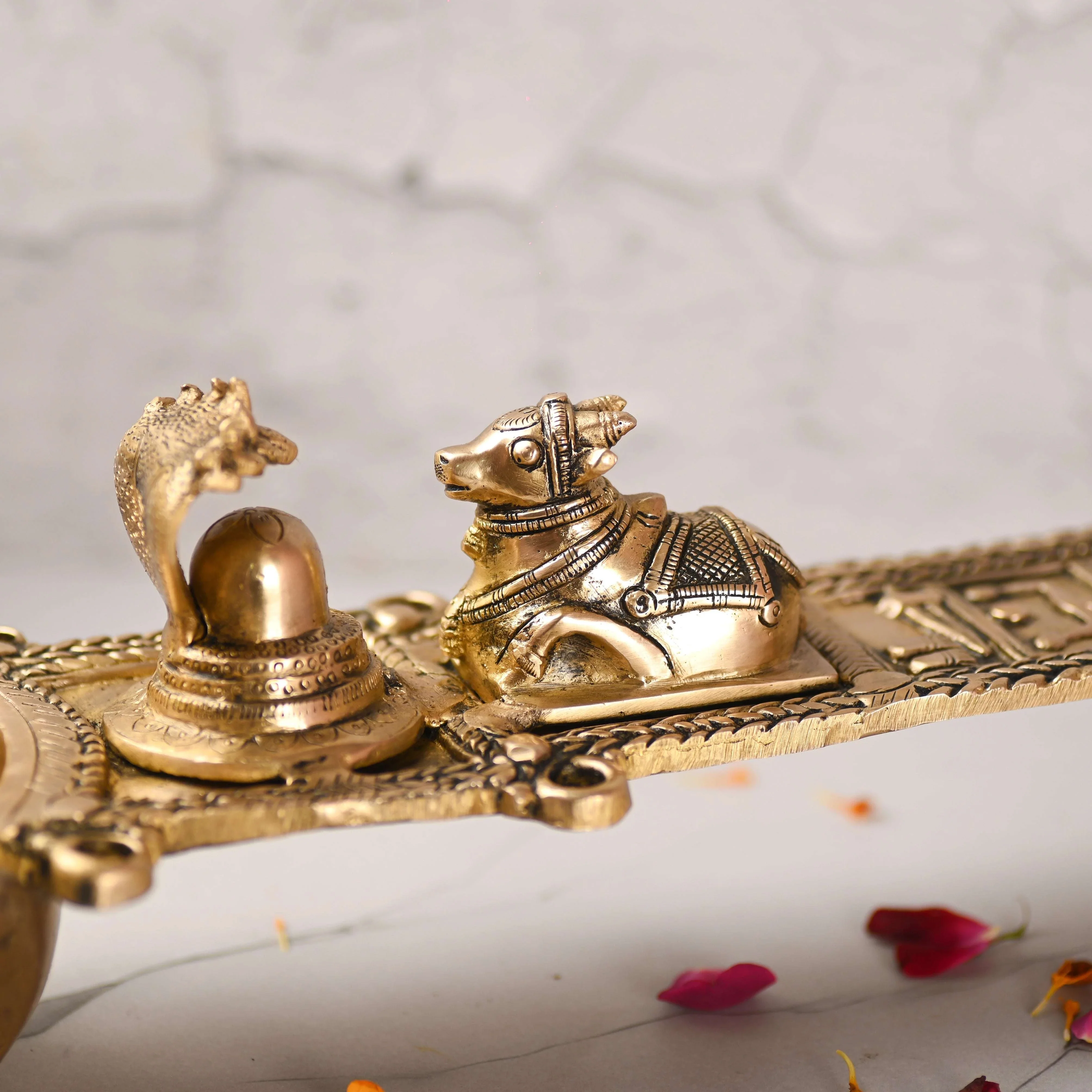 Brass Uddharani Ritual Spoon with Nandi and Shivling (23.5 Inch) - Image 4
