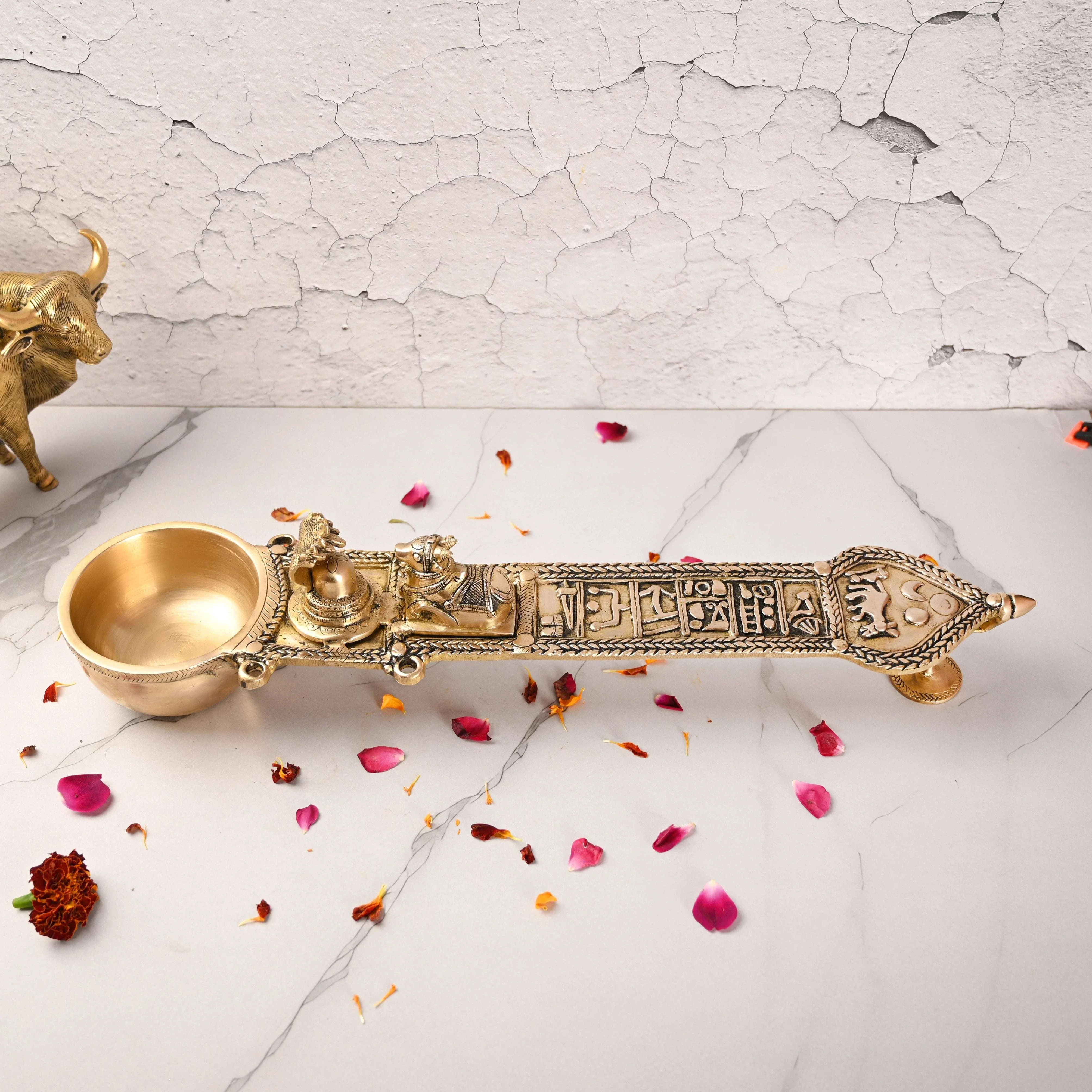 Brass Uddharani Ritual Spoon with Nandi and Shivling (23.5 Inch) - Image 5