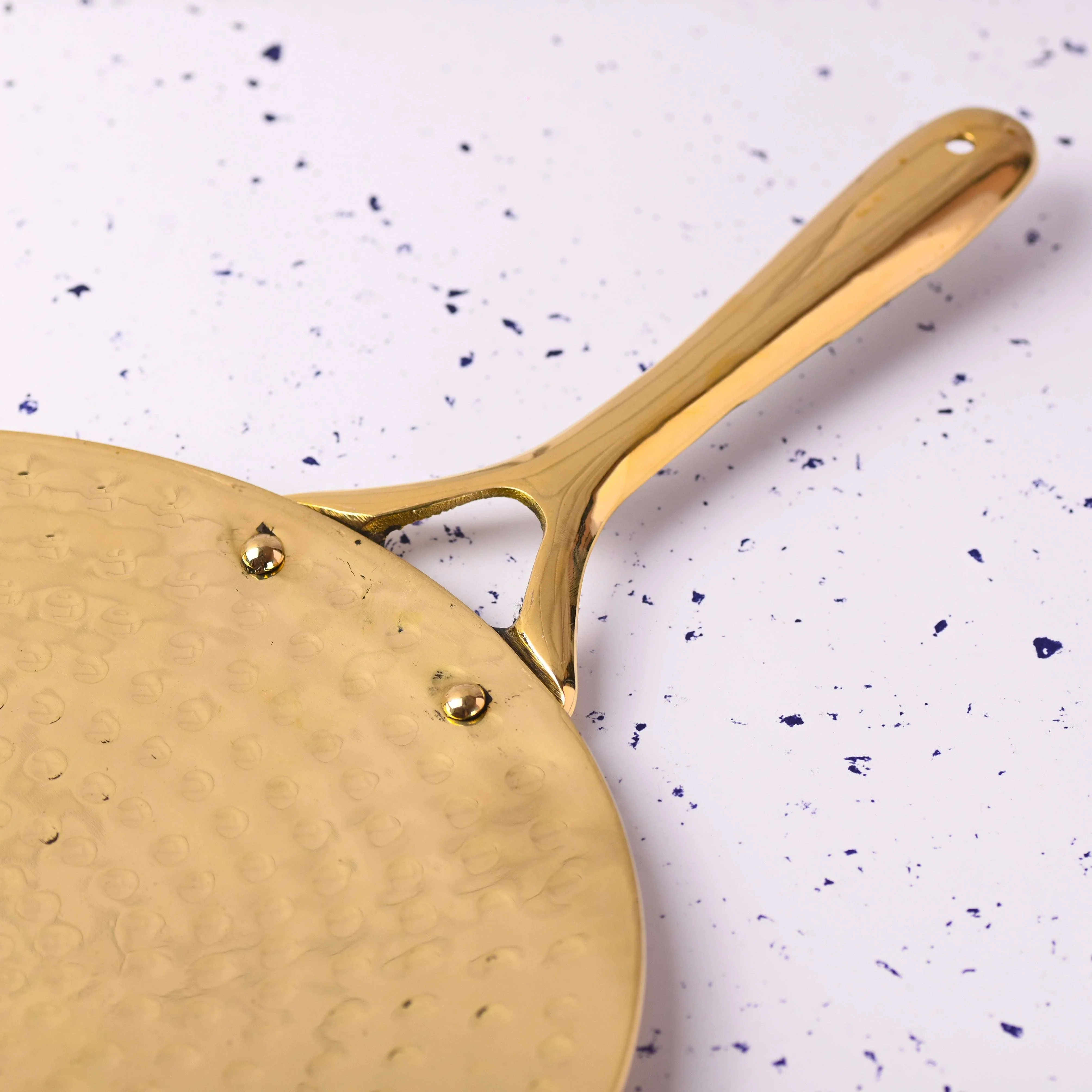 Brass Hammered Roti Tawa (17.5 Inch) - Image 3