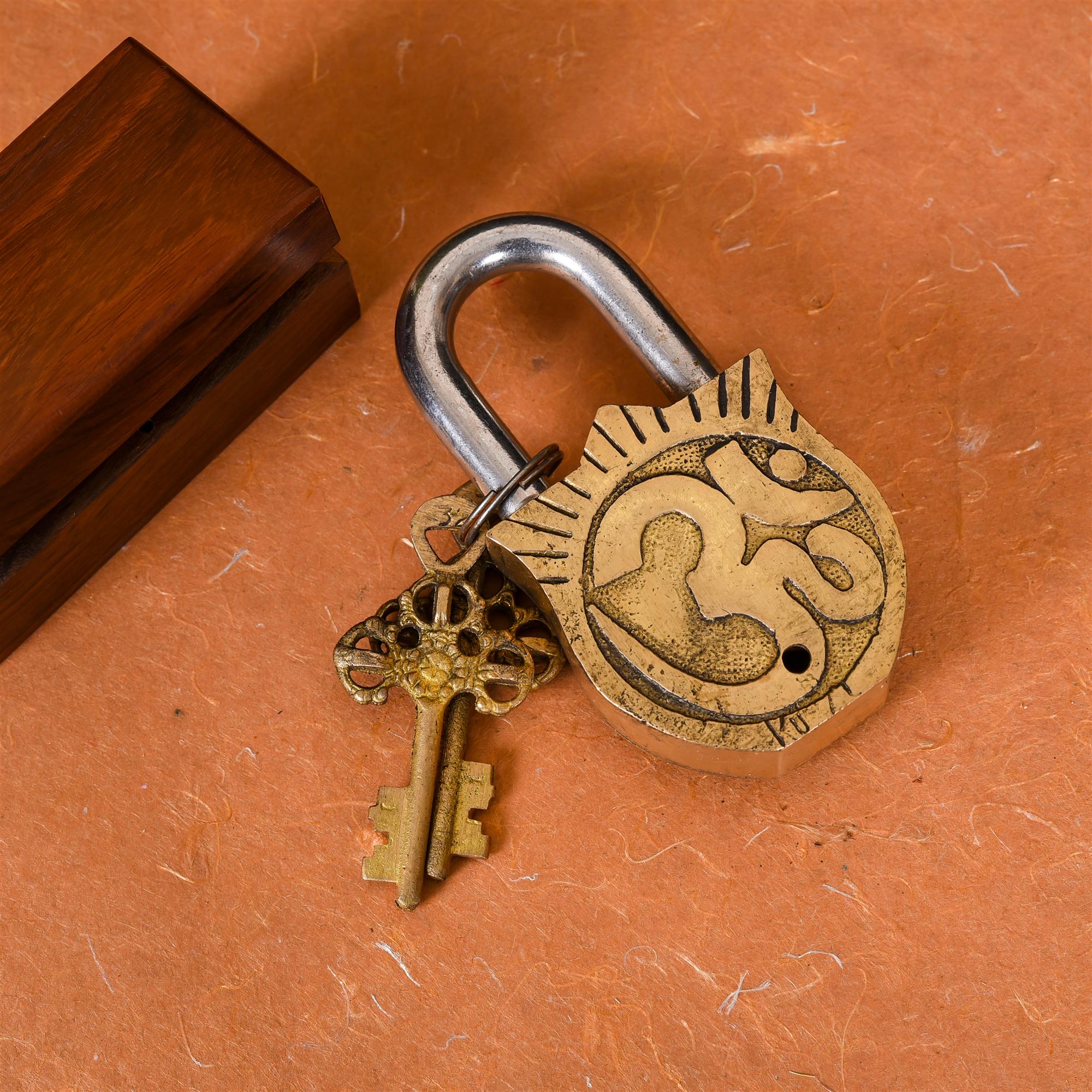 Brass Shiva Door Lock With Three Keys (4.5 Inch) - Image 3