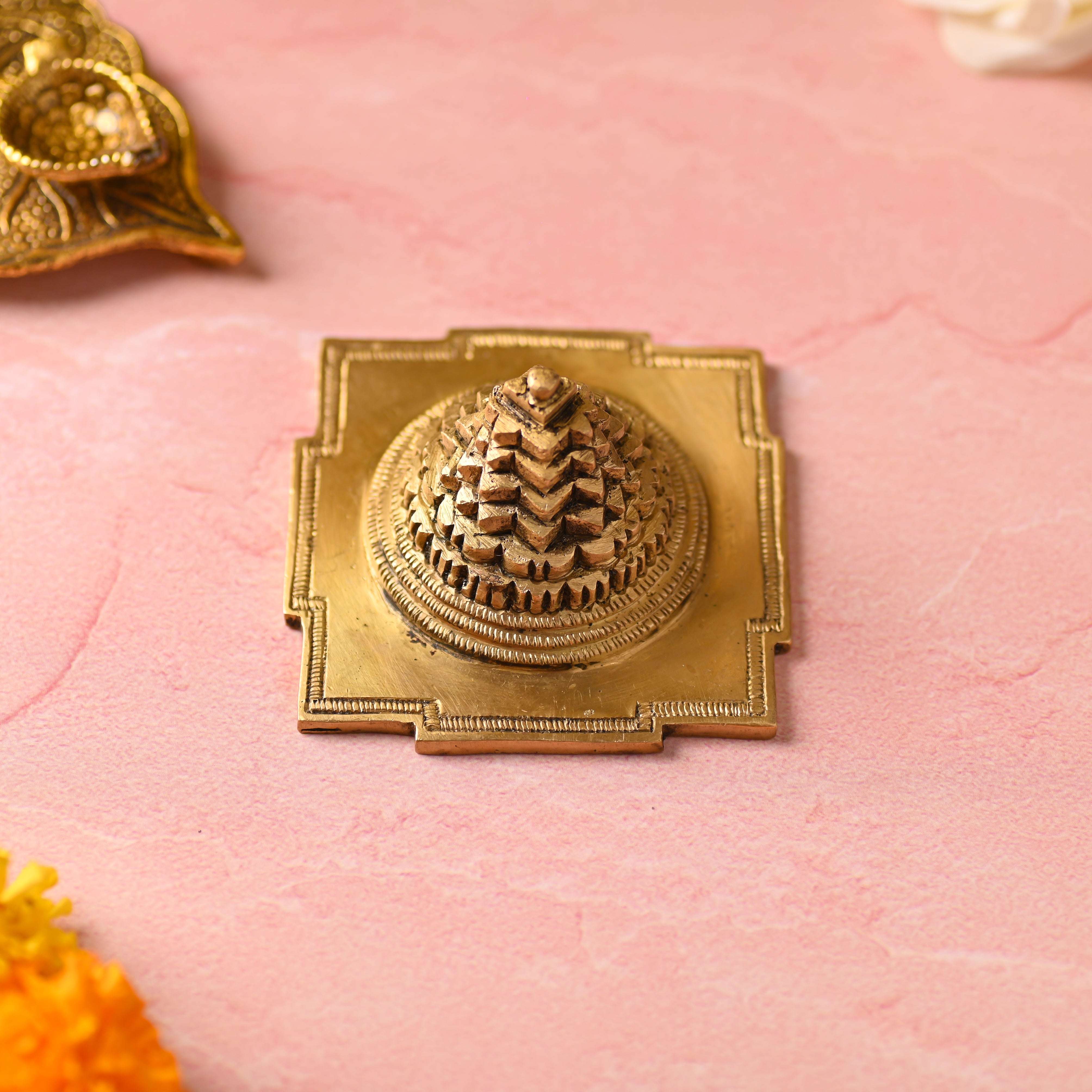 Brass Superfine Maha Meru Shree Yantra (2 Inch) - Image 3