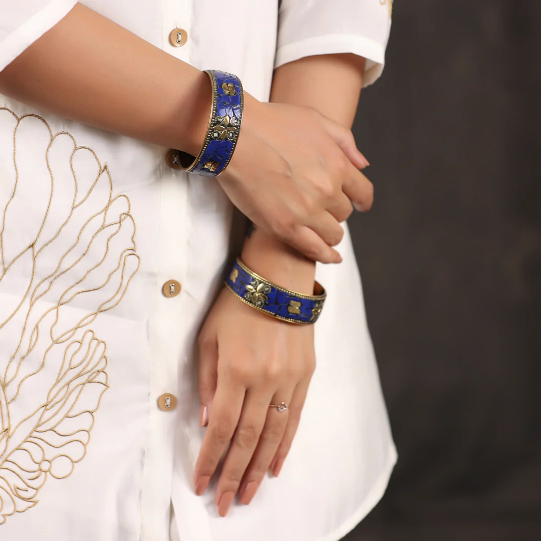 Brass Stone Bangles Pair - Image 8