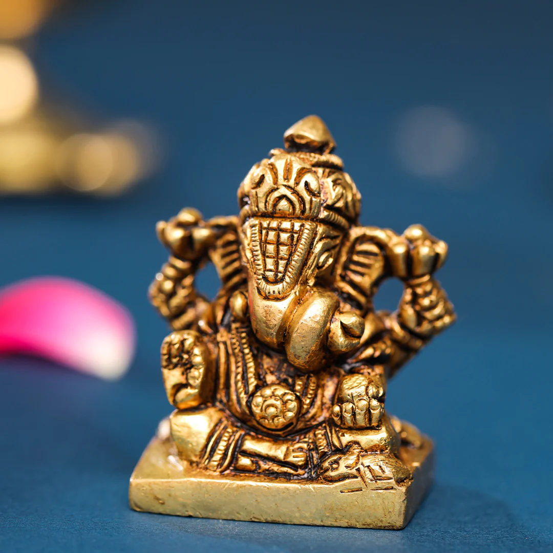 Brass Superfine Blessing Sitting Ganesha Idol (2 Inch) - Image 4