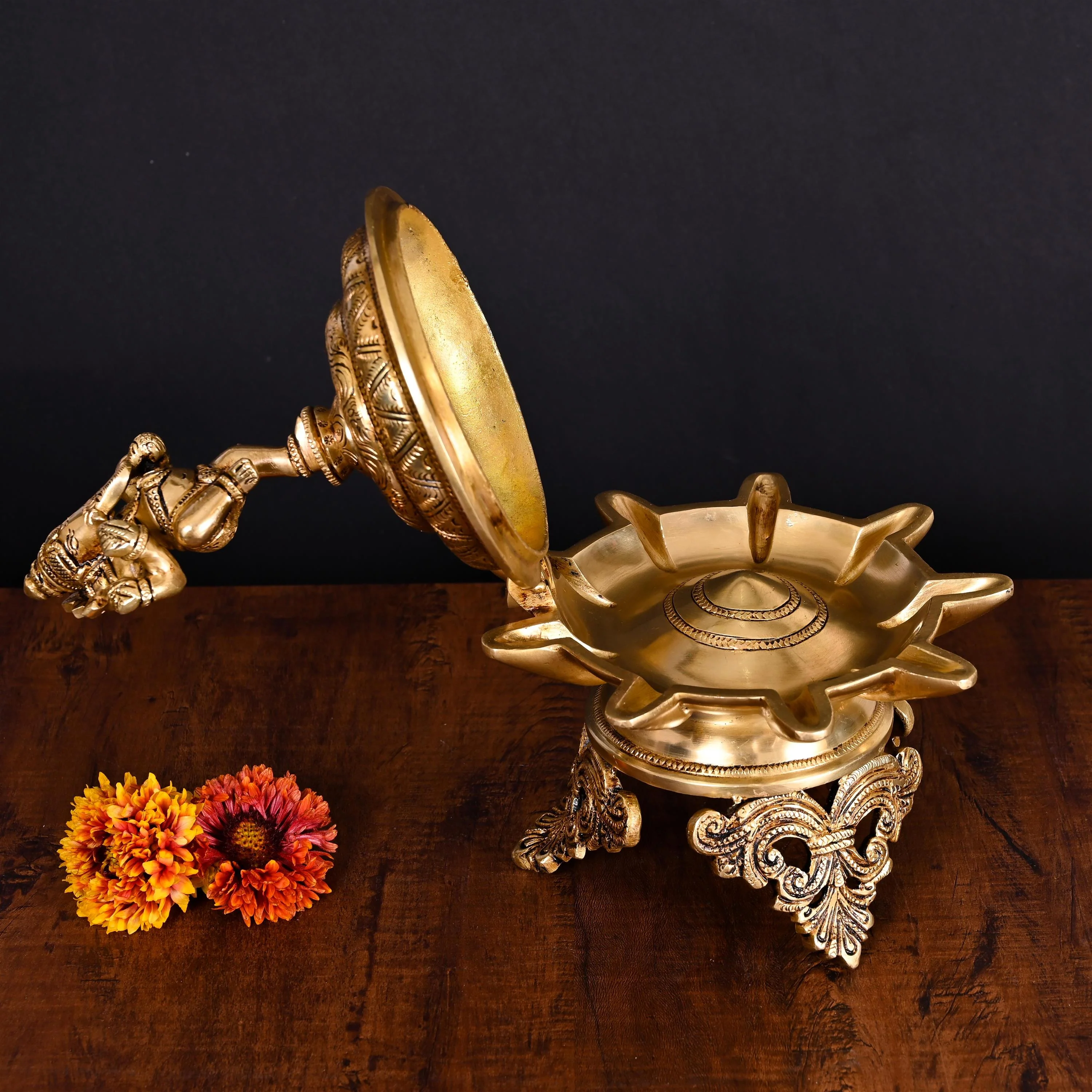 Brass Superfine Dancing Ganesha 9 Petal Lamp (12 Inch) - Image 3