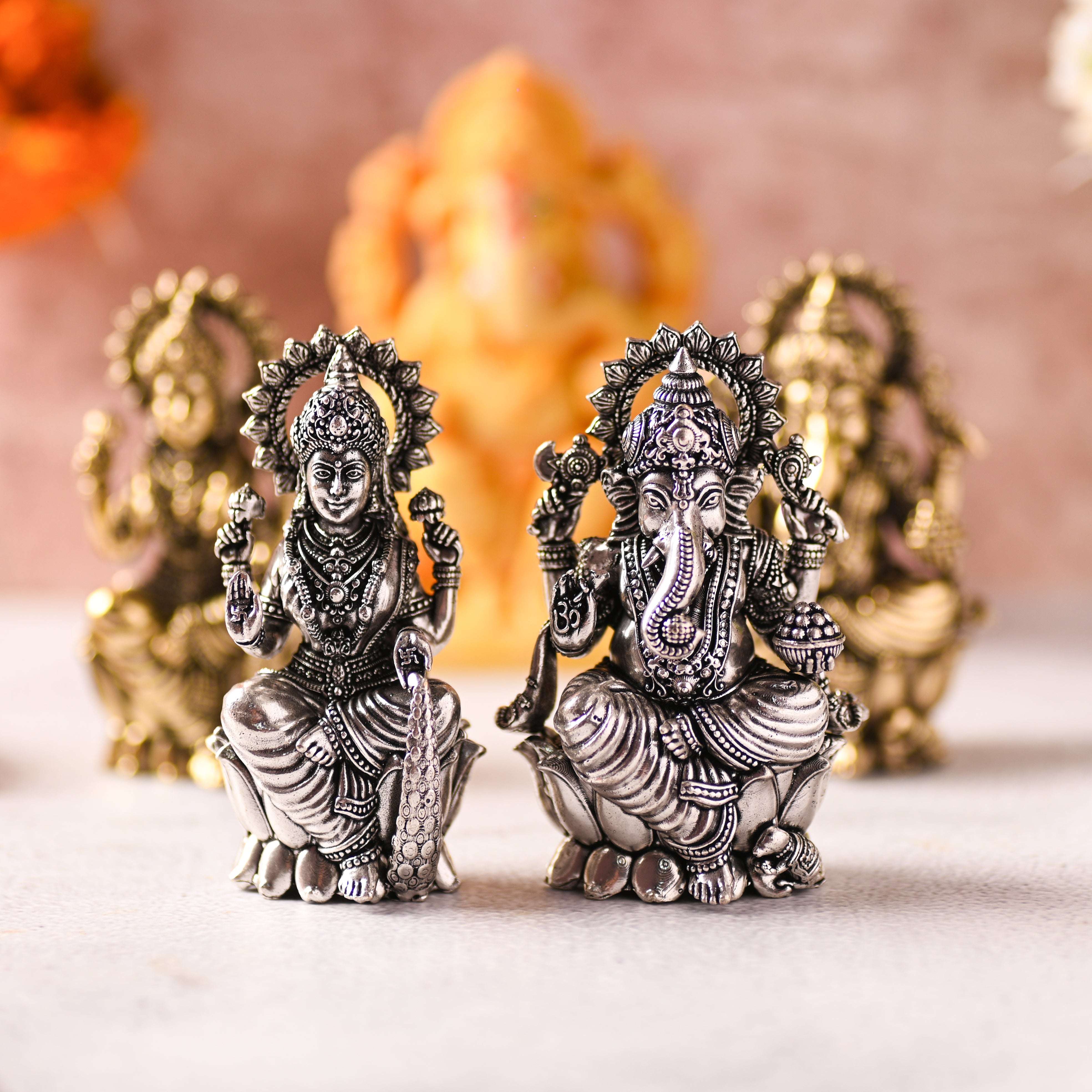 Brass Superfine Lotus Sitting Ganesha & Lakshmi Lightweight Idol (3.5 Inch) - Image 5