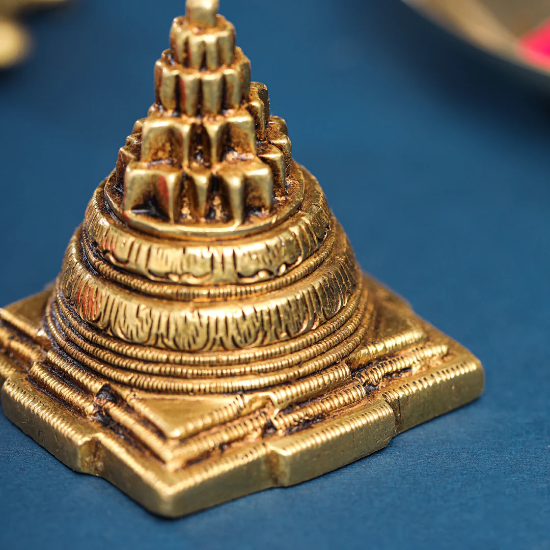 Brass Superfine Maha Meru Shree Yantra (2 Inch) - Image 5