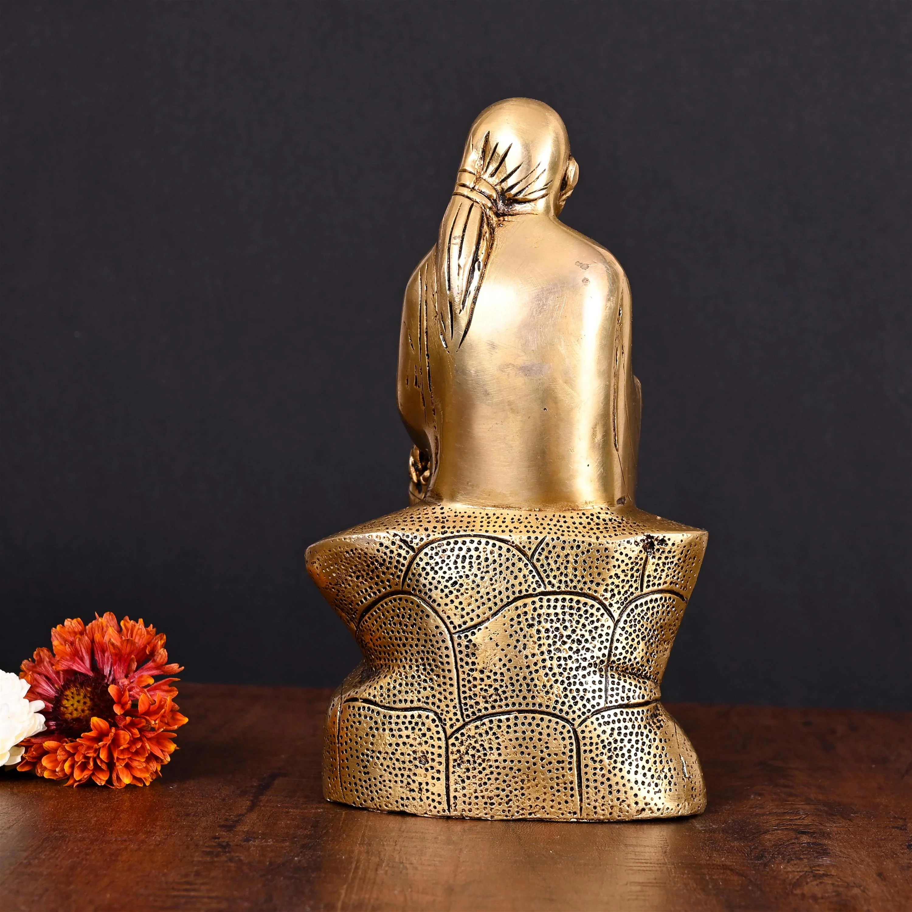 Brass Superfine Sai Baba Idol (8.5 Inch) - Image 3