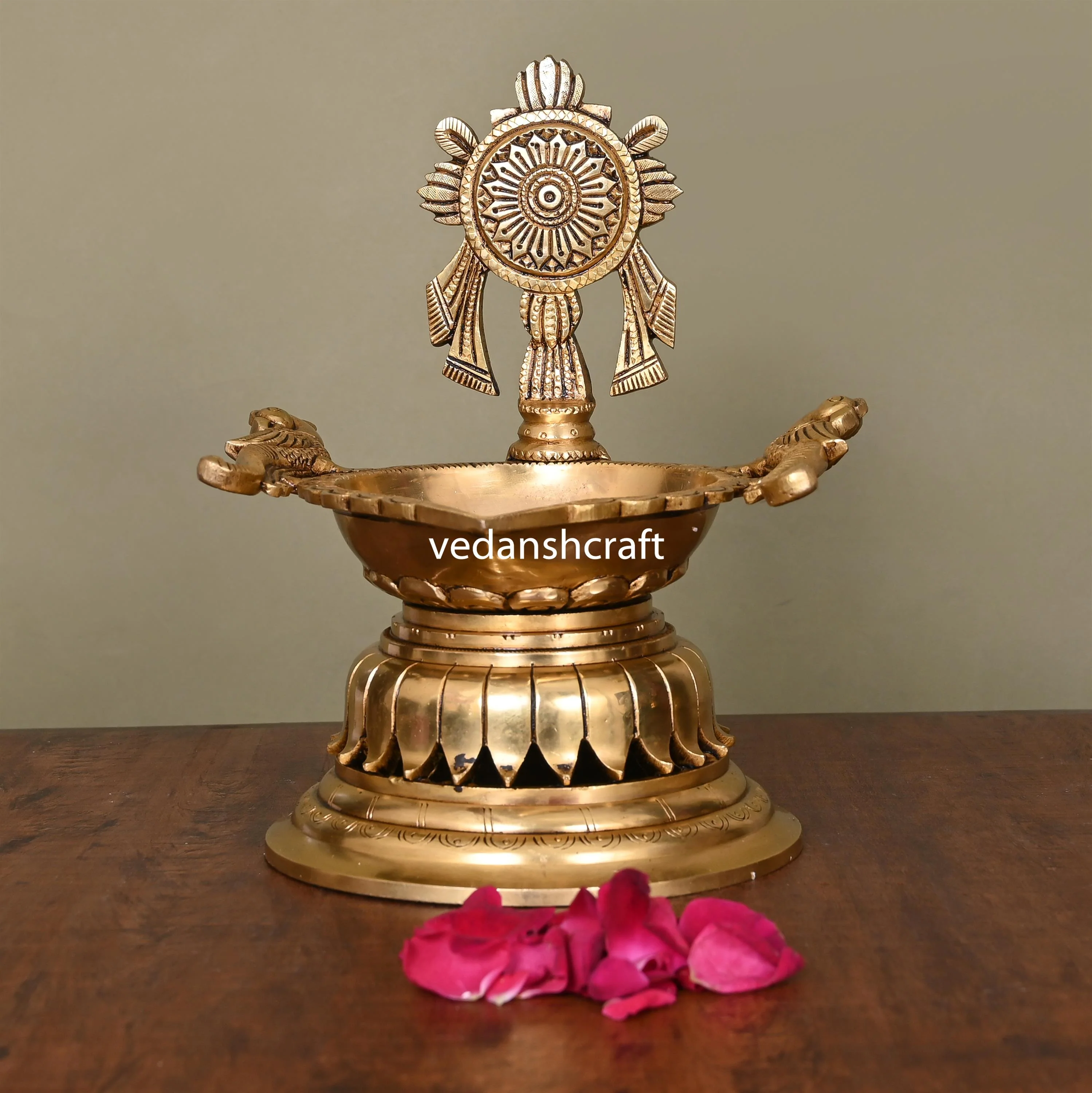 Brass Superfine Shankh Chakra And Namah Diya Set (9.5 Inch) - Image 5