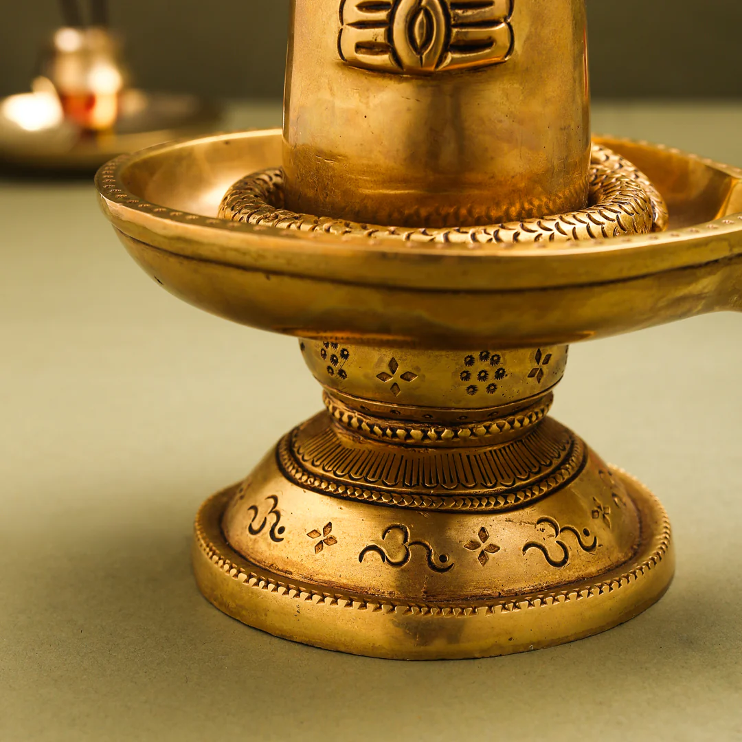 Brass Superfine Shivling/Shivlingam Idol (9 Inch) - Image 2