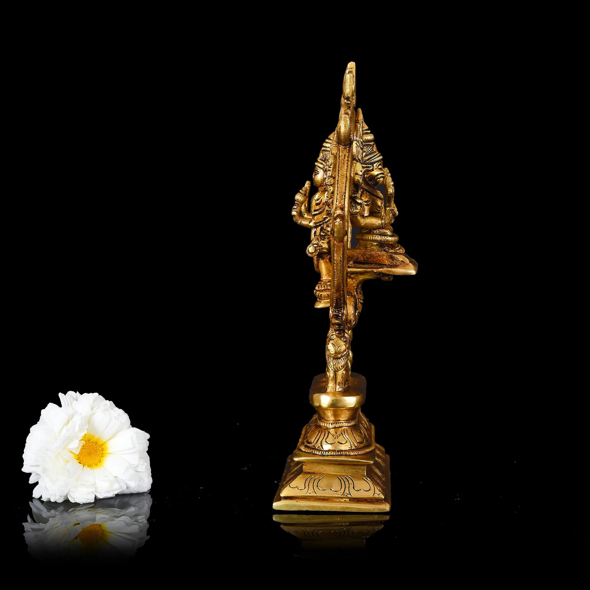 Brass Superfine Vishnu Narasimha Chakratalwar Statue (9.5 Inch) - Image 2
