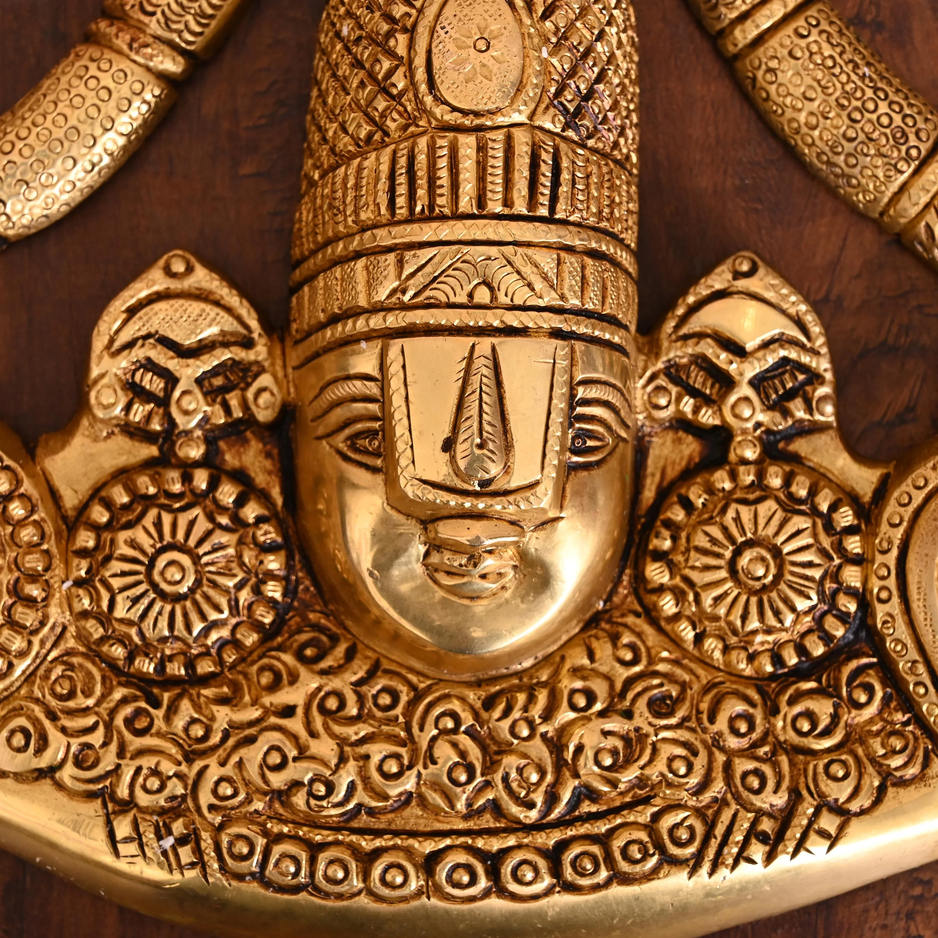 Brass Tirupati Balaji/Venkateshwar Face Wall Hanging (8.5 Inch) - Image 3